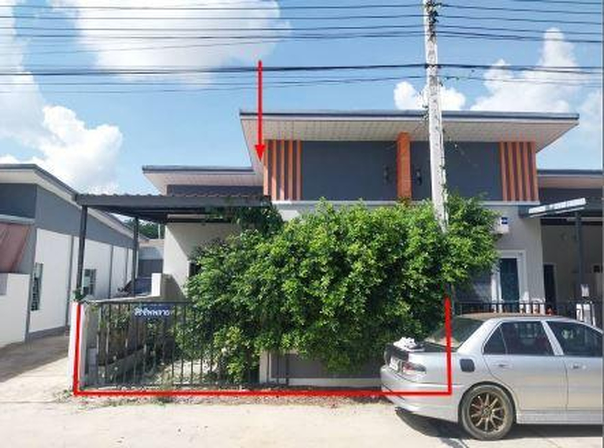 ทรัพย์สถาบันโดย GHB ทาวน์เฮาส์ ซอยม.อีสเทิร์นแลนด์ ซิต ถนนเเม่น้ำคู้ ซ.1
