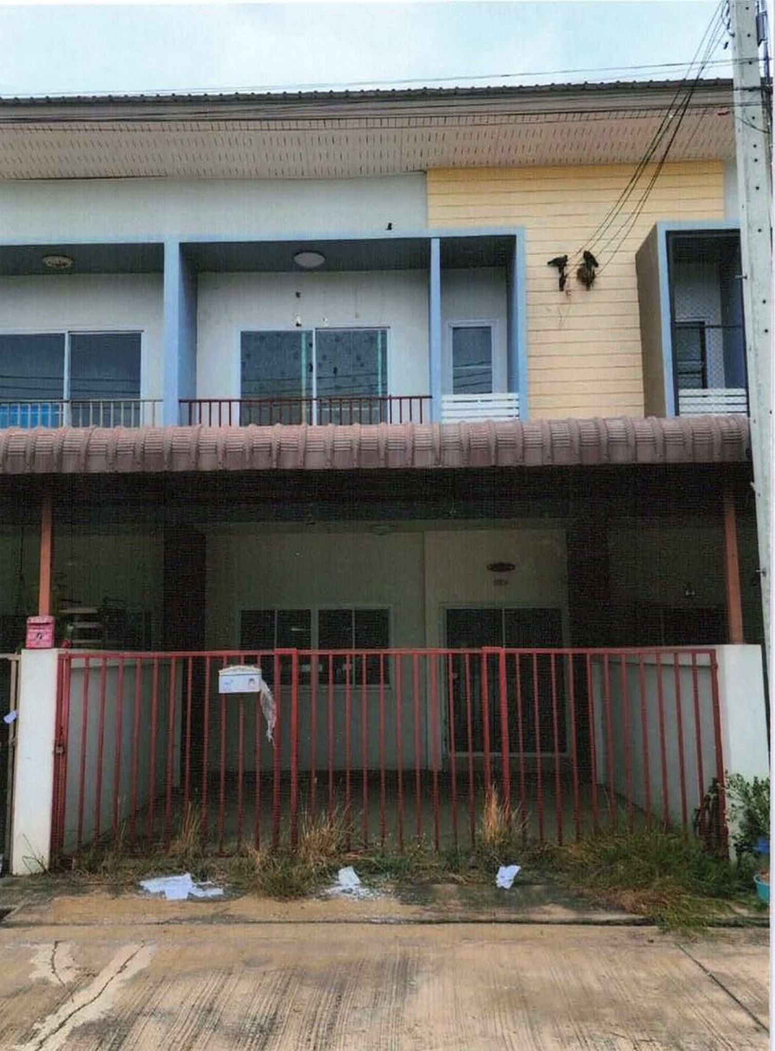 ทรัพย์สถาบันโดย GHB ทาวน์เฮาส์ ถนนพหลโยธิน