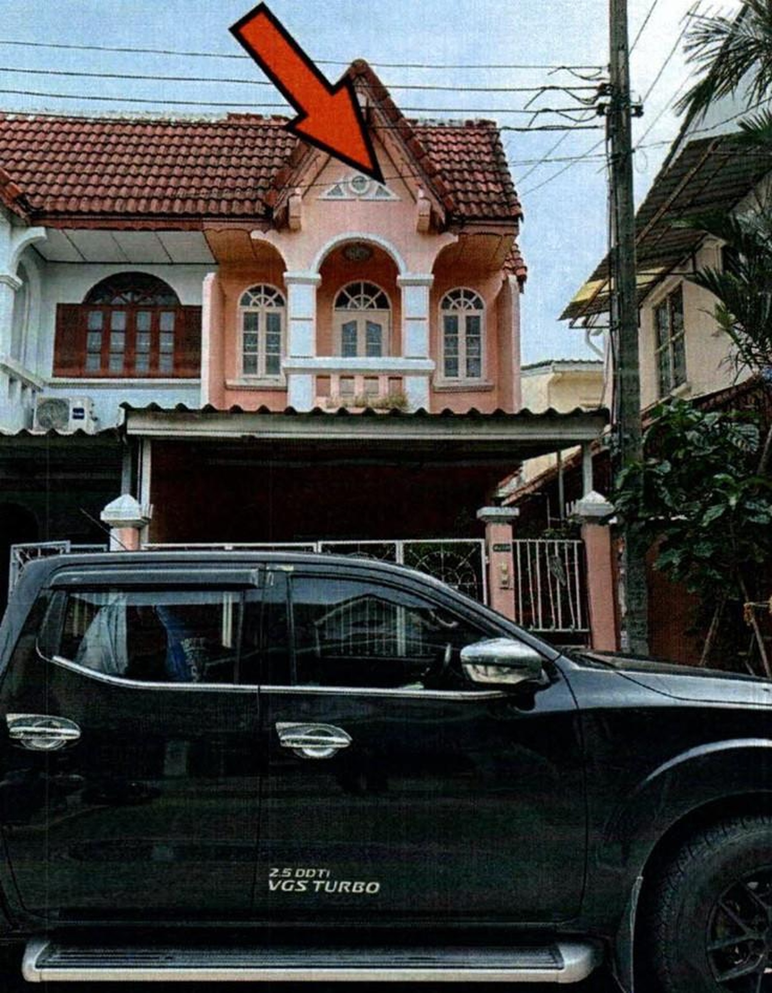 ทรัพย์สถาบันโดย GHB ทาวน์เฮาส์ เสนาวิลล่า 4