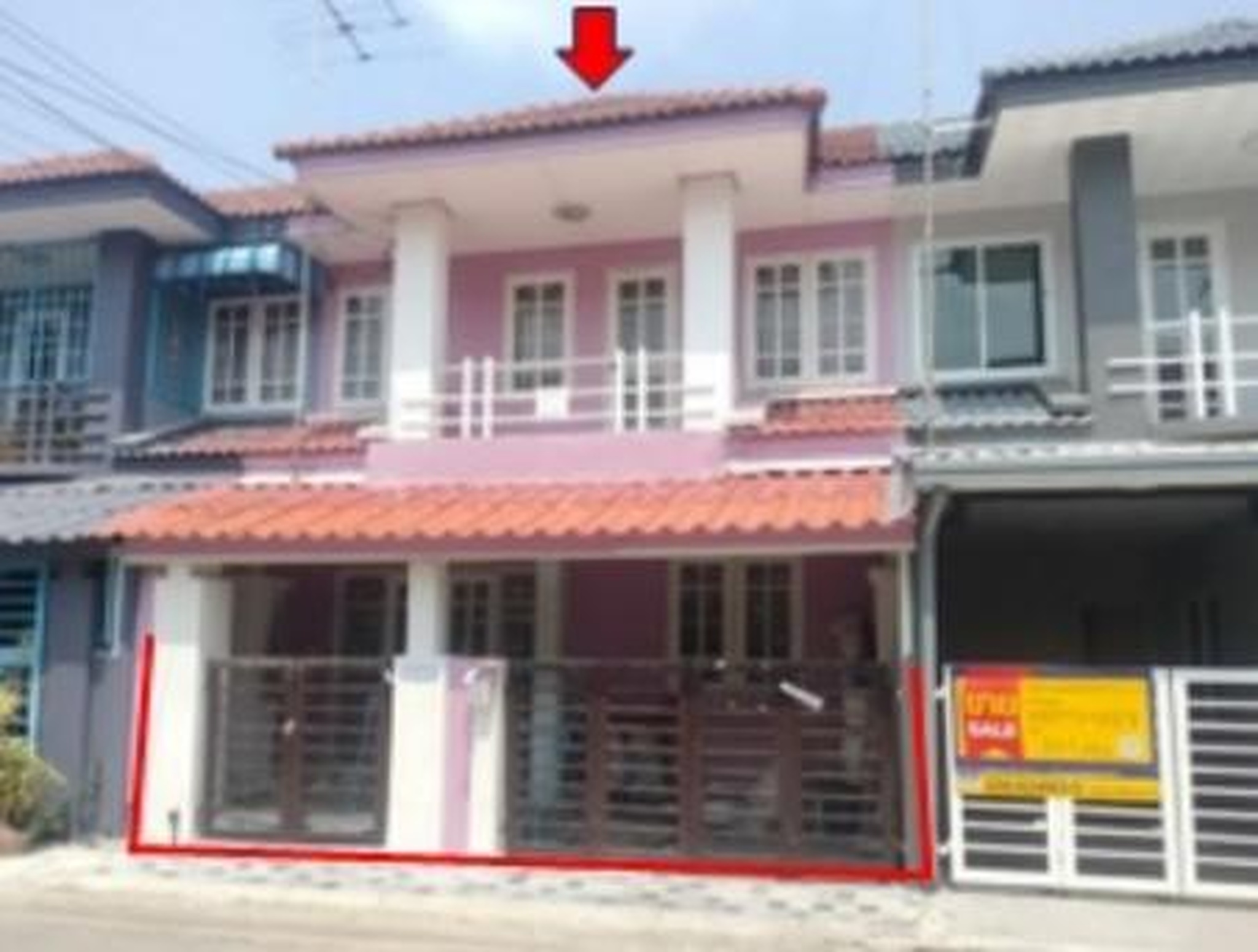 ทรัพย์สถาบันโดย GHB ทาวน์เฮาส์ วรารักษ์