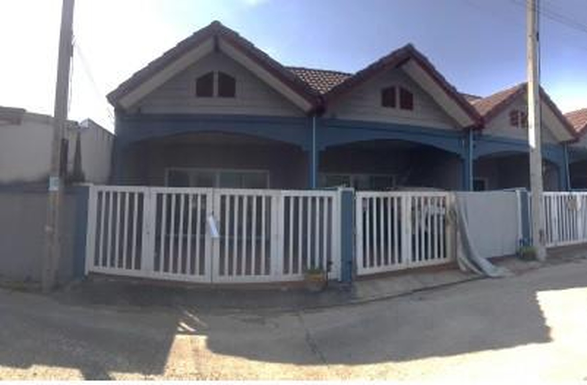 ทรัพย์สถาบันโดย GHB ทาวน์เฮาส์ ถนนบ้านหัวแหลม-บ้านโรงส