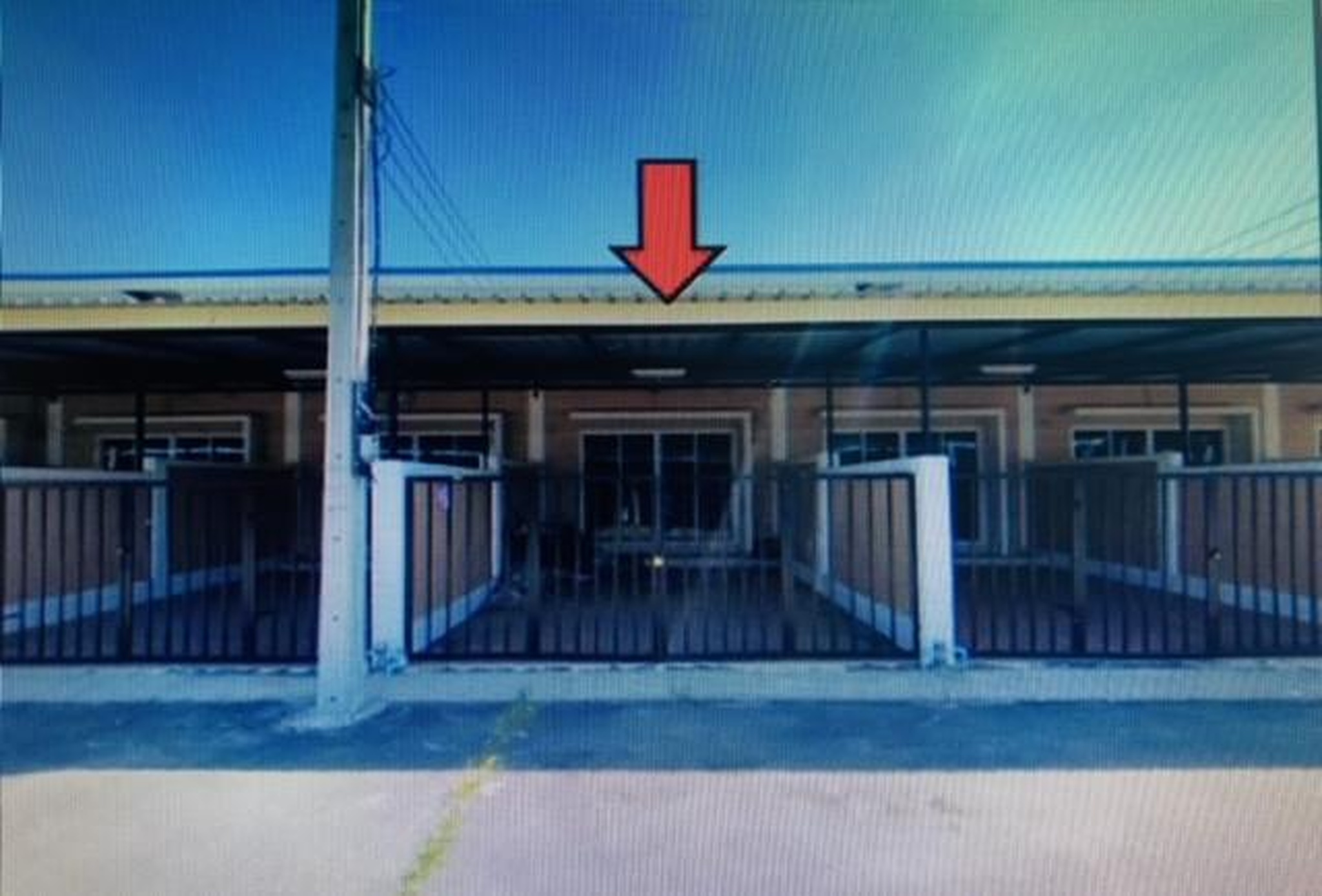 ทรัพย์สถาบันโดย GHB ทาวน์เฮาส์ ซอยหมู่บ้านวรารมย์ ถนนสายบ้านท่าไม้-บ้านหั