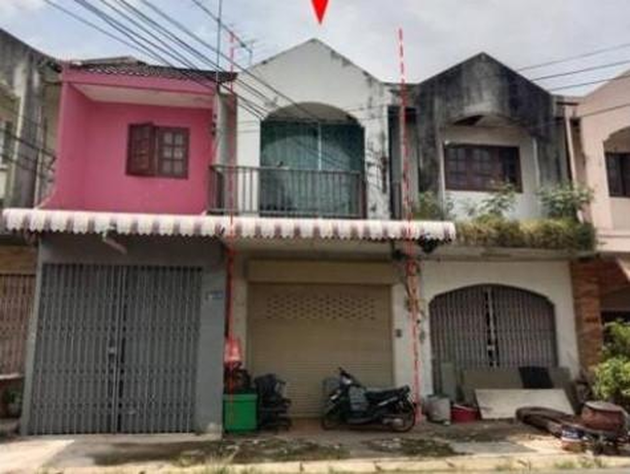 ทรัพย์สถาบันโดย GHB ตึกแถว-อาคารพาณิชย์ ซอยอุบล 2 (ซอยเทคโนฯ) ถนนชยางกูร
