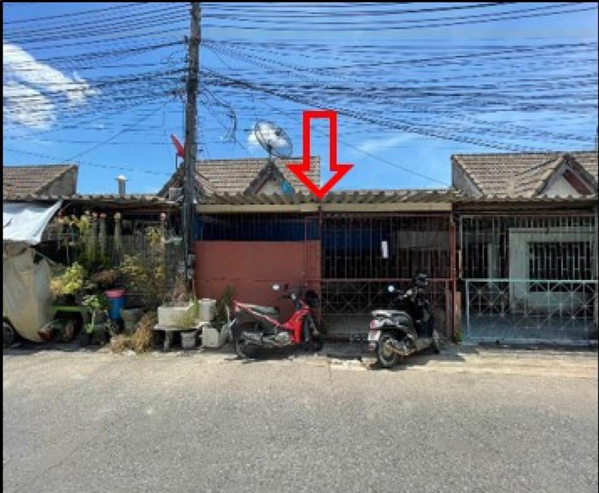 ทรัพย์สถาบันโดย GHB ทาวน์เฮาส์ ซอยเครือสหพัฒน์ 13 ถนนหน้าเครือสหพัฒน์