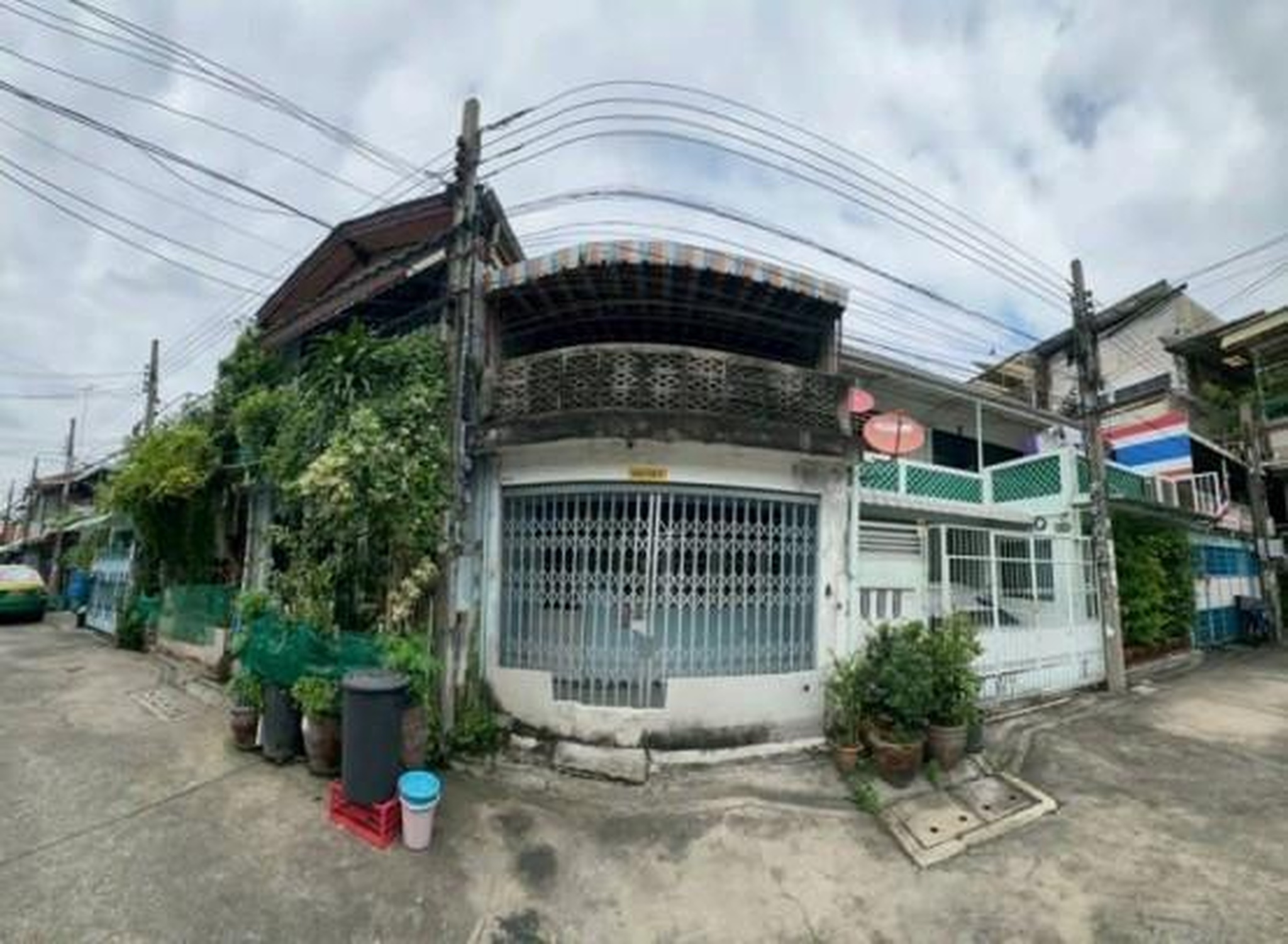 ทรัพย์สถาบันโดย GHB ทาวน์เฮาส์ ซอยกำนันแม้น28 ถนนกำนันแม้น