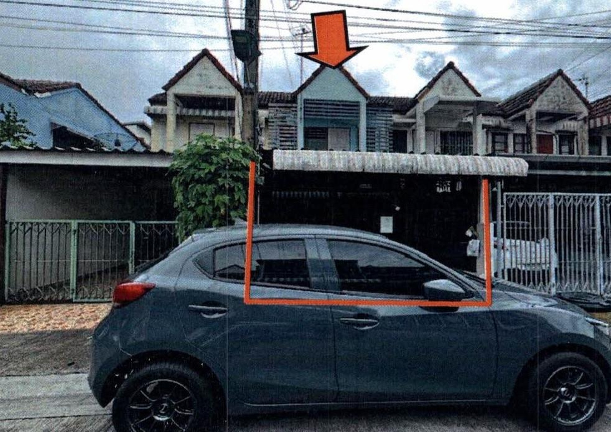 ทรัพย์สถาบันโดย GHB ทาวน์เฮาส์ ระเบียงทอง 3