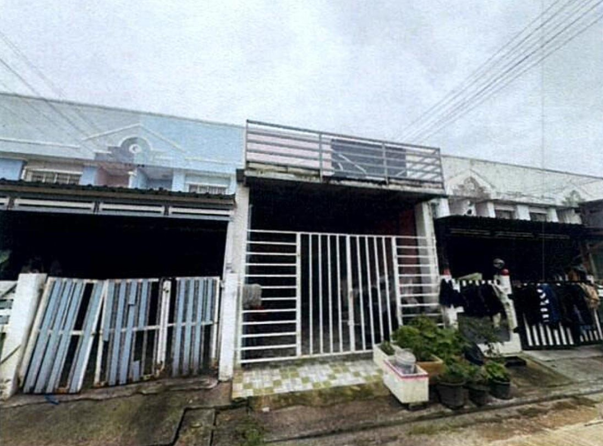 ทรัพย์สถาบันโดย GHB ทาวน์เฮาส์ นครทองปาร์ควิว 3 (Nakornthong Park View 3)