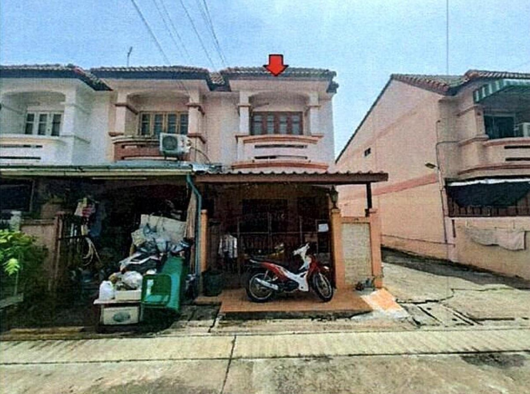 ทรัพย์สถาบันโดย GHB ทาวน์เฮาส์ นริศา