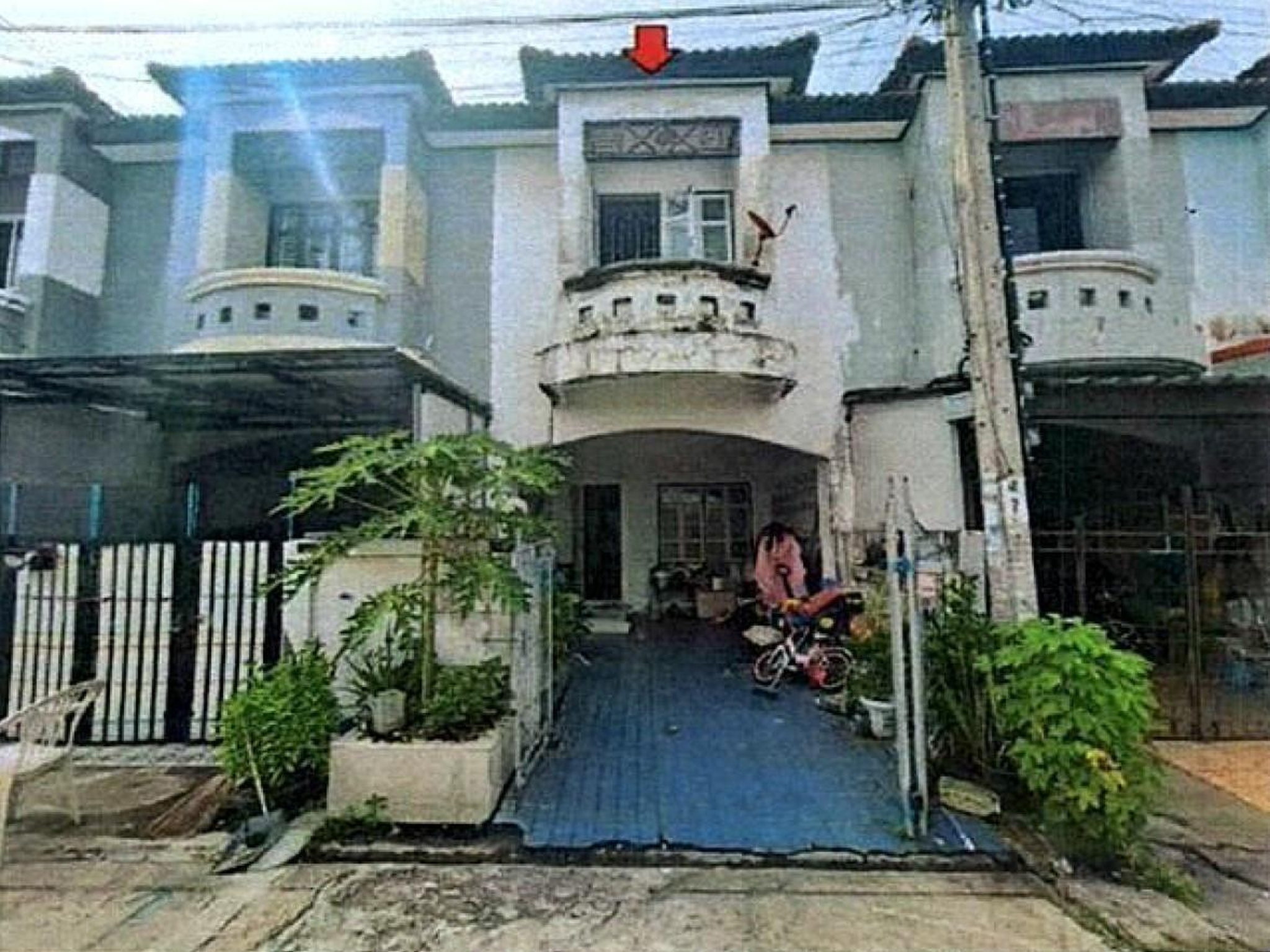 ทรัพย์สถาบันโดย GHB ทาวน์เฮาส์ ปิยวรารมย์