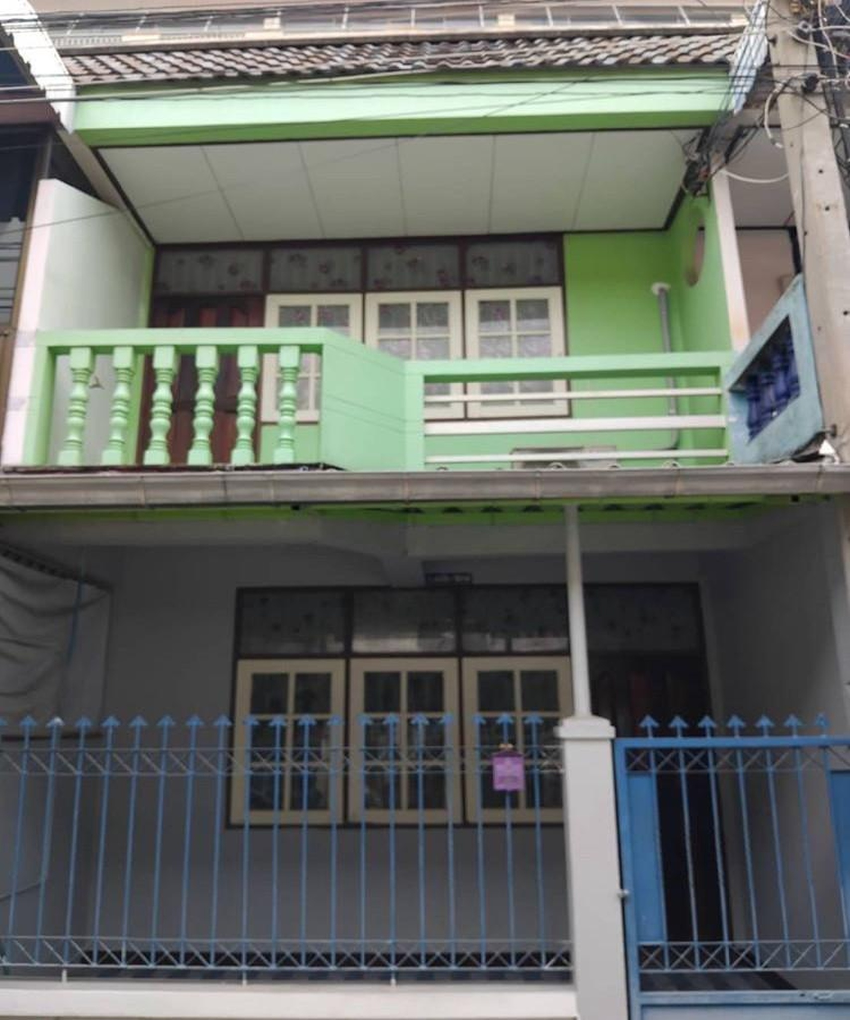 ทรัพย์สถาบันโดย GHB ทาวน์เฮาส์ ซอยหิมพานต์ ซ.2 ถนนหิมพานต์