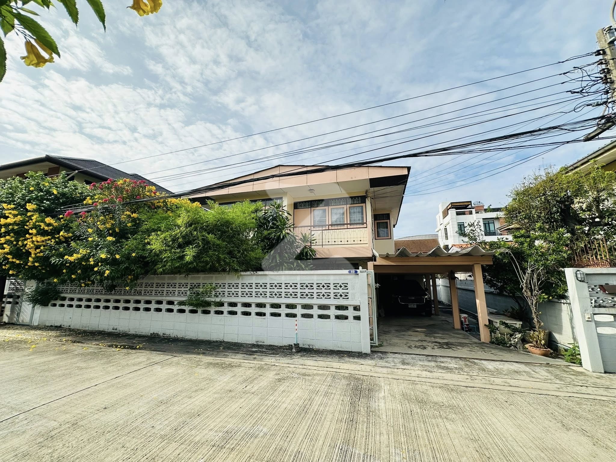 *เจ้าของขายเองครับ*  บ้านทำเลดี โชคชัย4 ซอย76   ขนาด 76 ตรว. - หมู่บ้านสมพลนิเวศน์ 2  บ้านเดี่ยว 2ชั้น : เจ้าของขายเอง (งดรับนายหน้า)