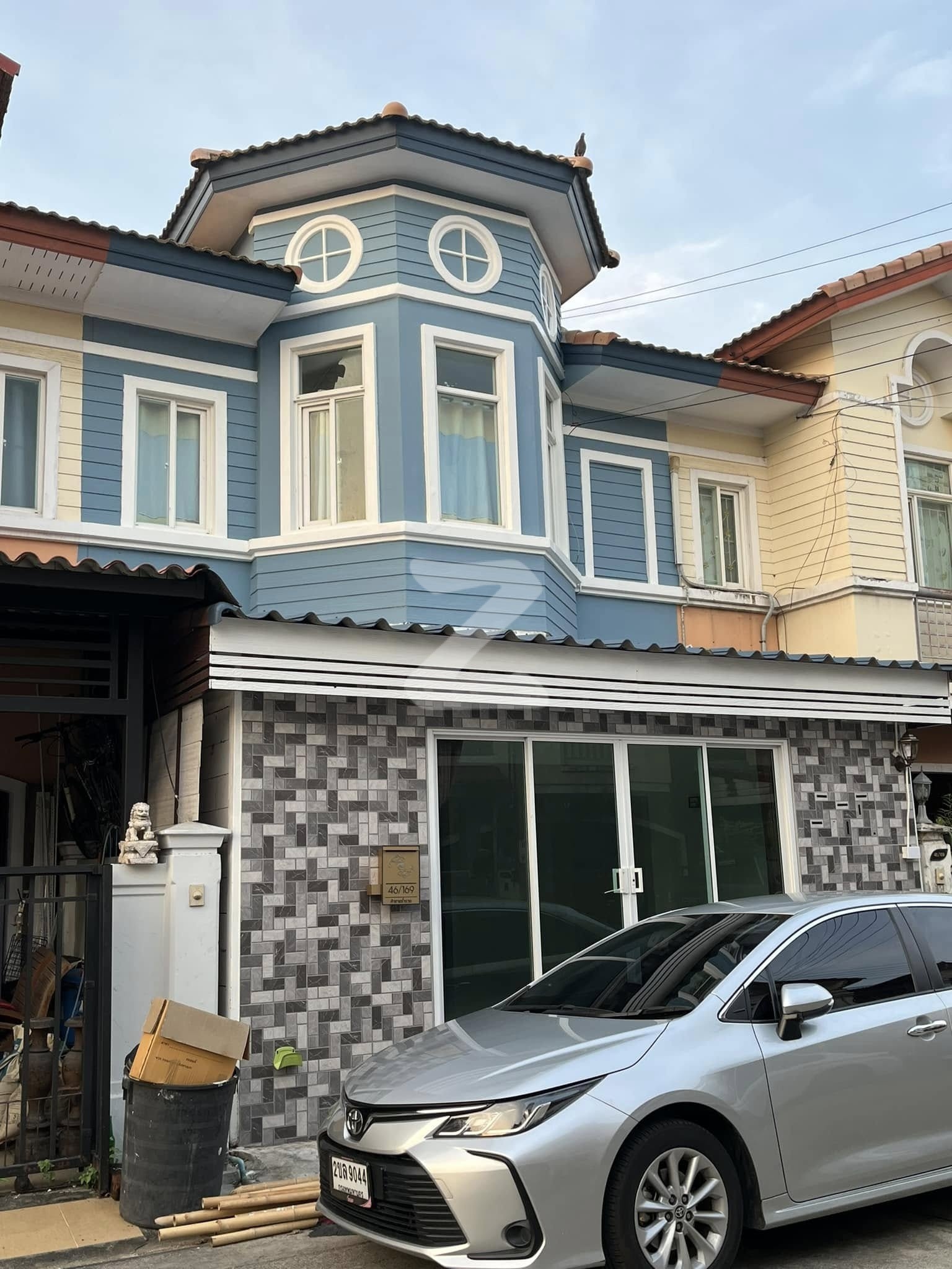 บ้านทาวน์โฮม 2 ชั้น  หมู่บ้าน เดอะคอนเนค5 ซอย 01 กาญจนาภิเษก5/7 ท่าแร้ง บางเขน กทม ใกล้ ด่วนจตุโชติ เลียบคลองสอง คู้บอน วงแหวนรอบนอก : เจ้าของขายเอง (งดรับนายหน้า)