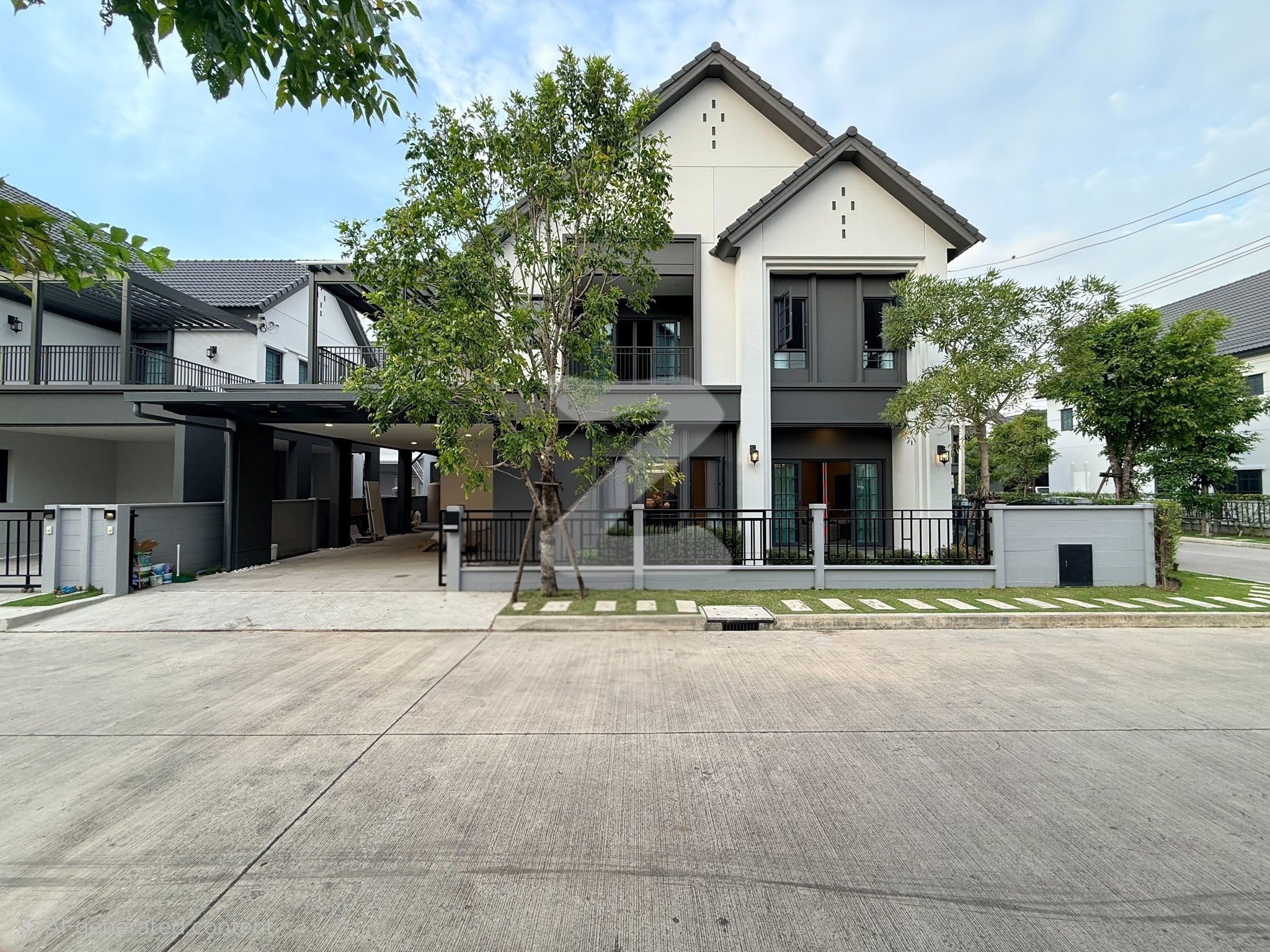 [ Owner Post ]  [ รับ AGENTS ] ปล่อยเช่า บ้านเซนโทร บางนา Centro Bangna ไซส์ใหญ่สุด มีห้องแม่บ้าน แปลงหัวมุมนอกใกล้สวน ตกแต่งจัดเต็ม  : เจ้าของให้เช่าเอง (งดรับนายหน้า)