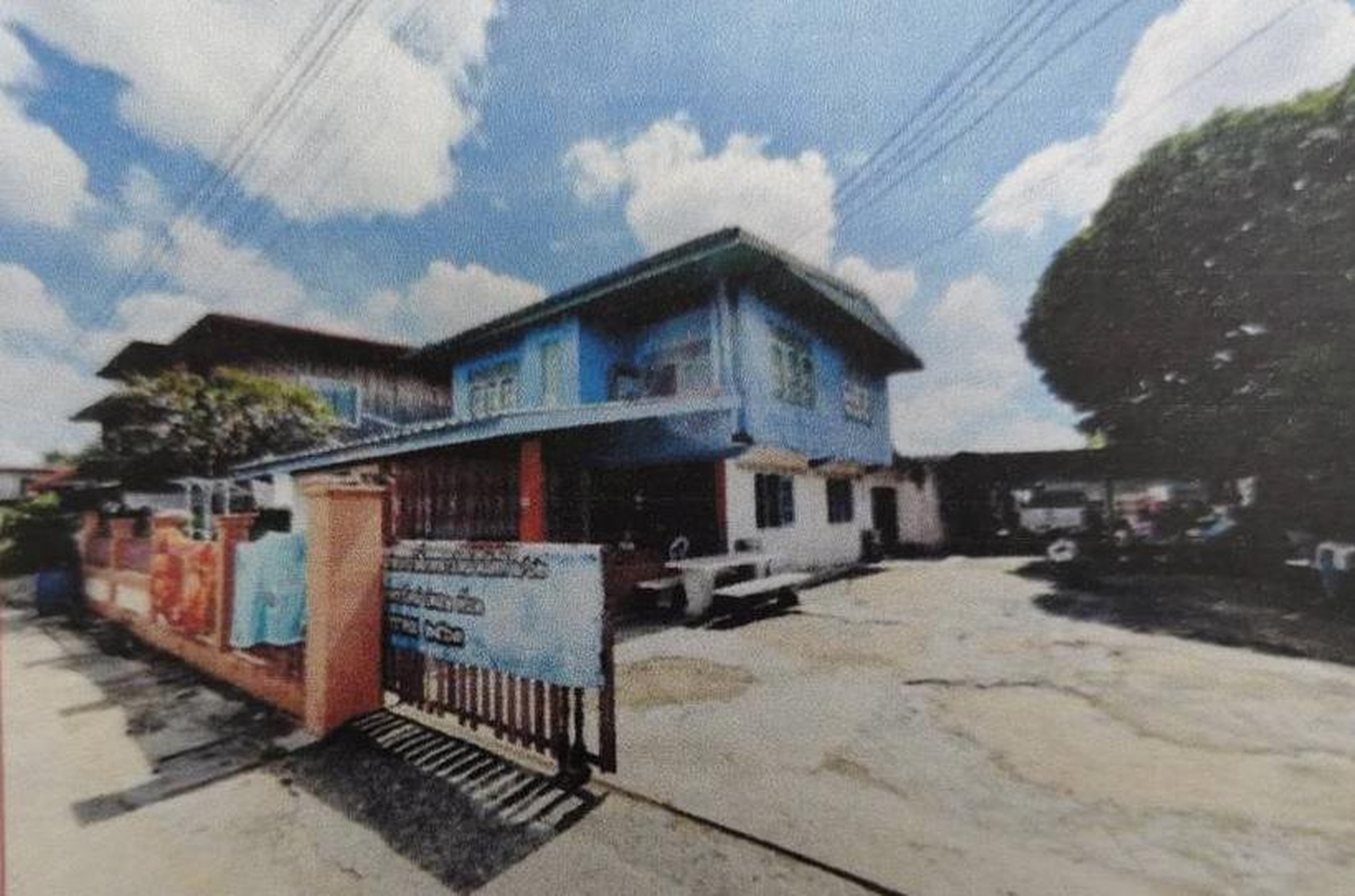 ทรัพย์สถาบันโดย GHB บ้านเดี่ยว ถนนทางหลวงชนบท