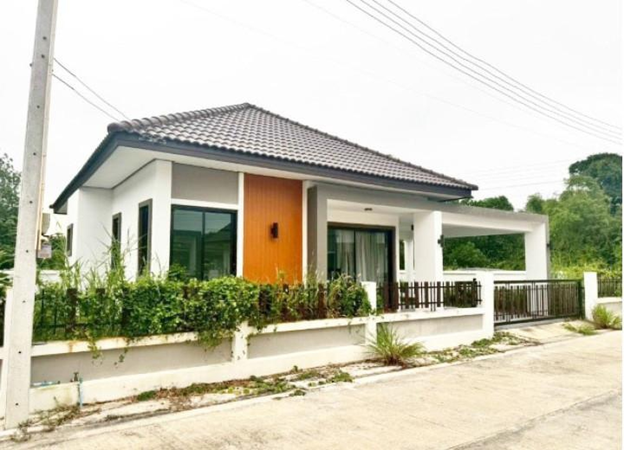 ทรัพย์สถาบันโดย GHB บ้านเดี่ยว ซอยหนองยายพร ถนนบ้าค่าย-วังจันทร์