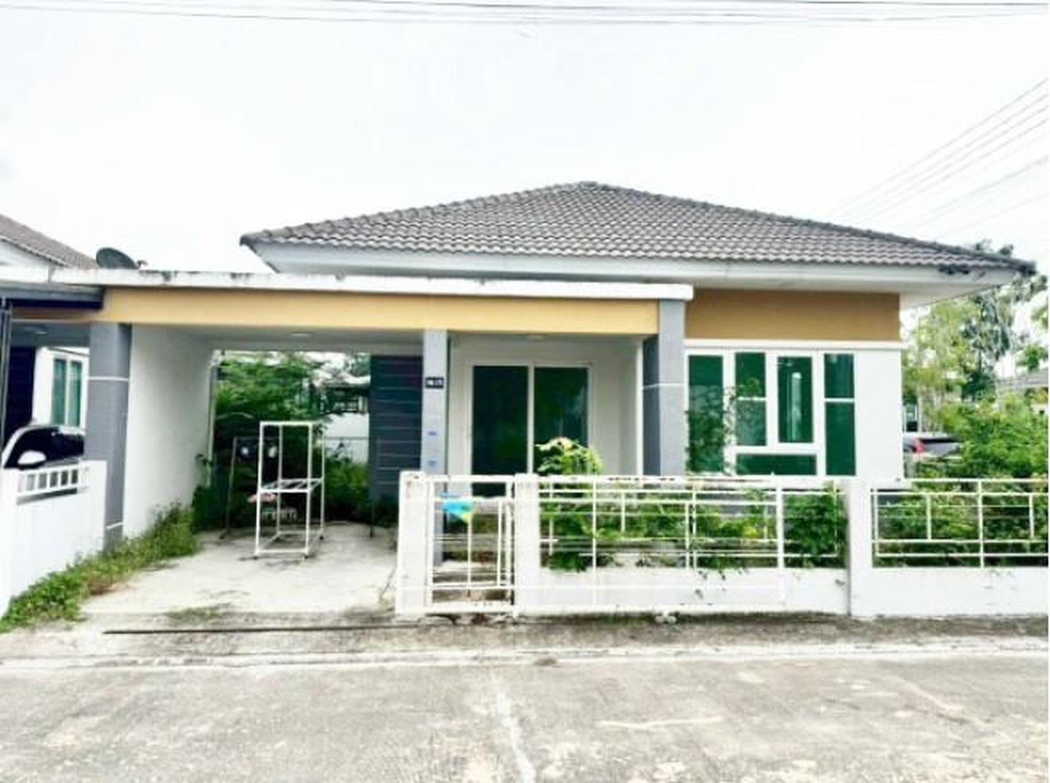 ทรัพย์สถาบันโดย GHB บ้านแฝด พรภิรมย์ สาย 11 (Ponbhirom Sai 11)