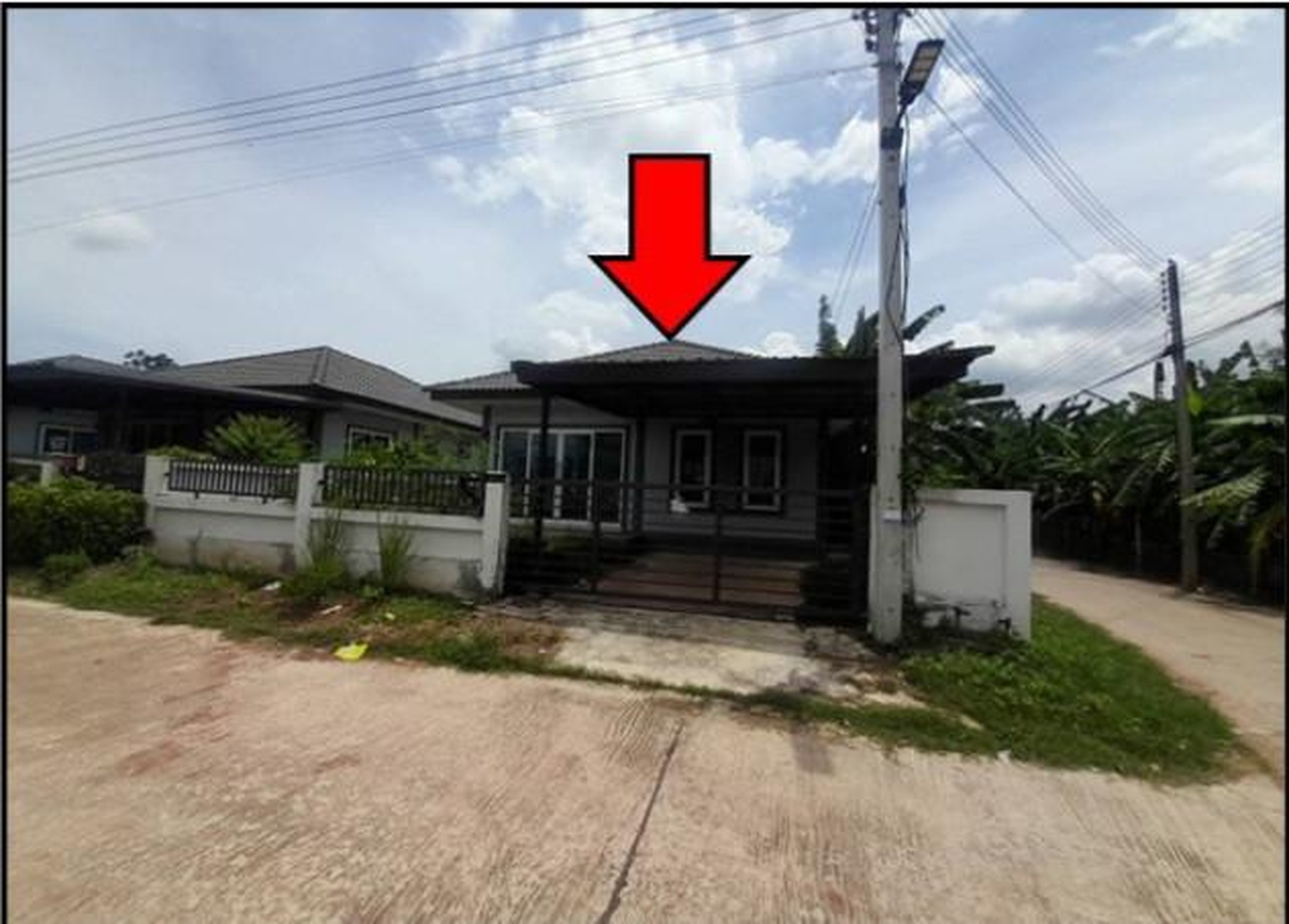 ทรัพย์สถาบันโดย GHB บ้านเดี่ยว ถนนยุทธศาสตร์