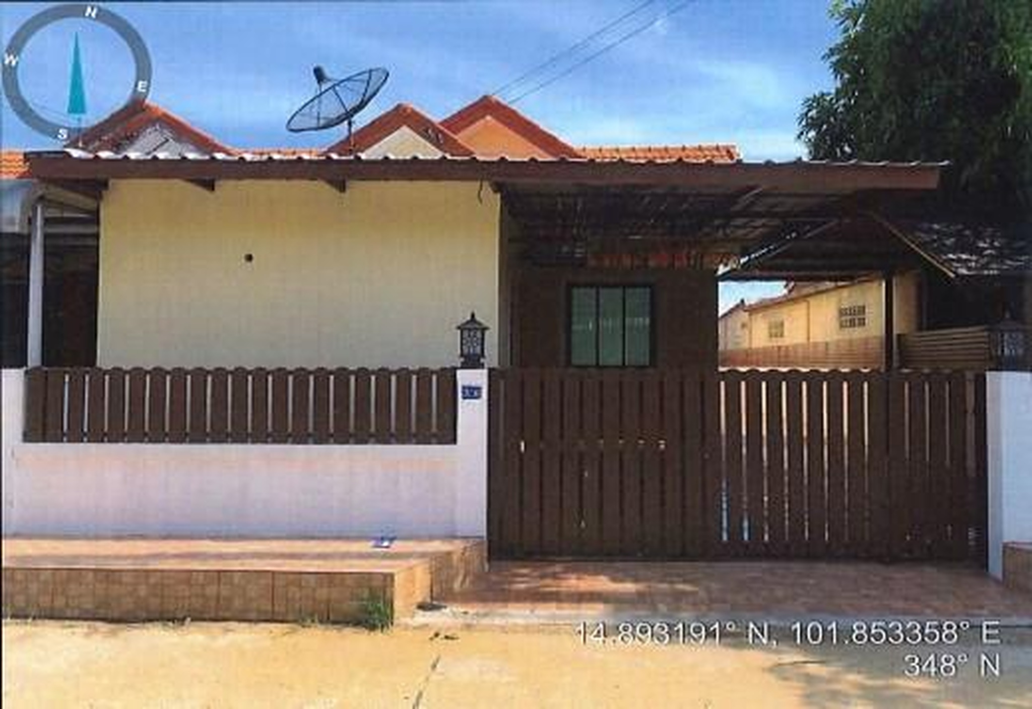 ทรัพย์สถาบันโดย GHB บ้านแฝด ถนนมิตรภาพ