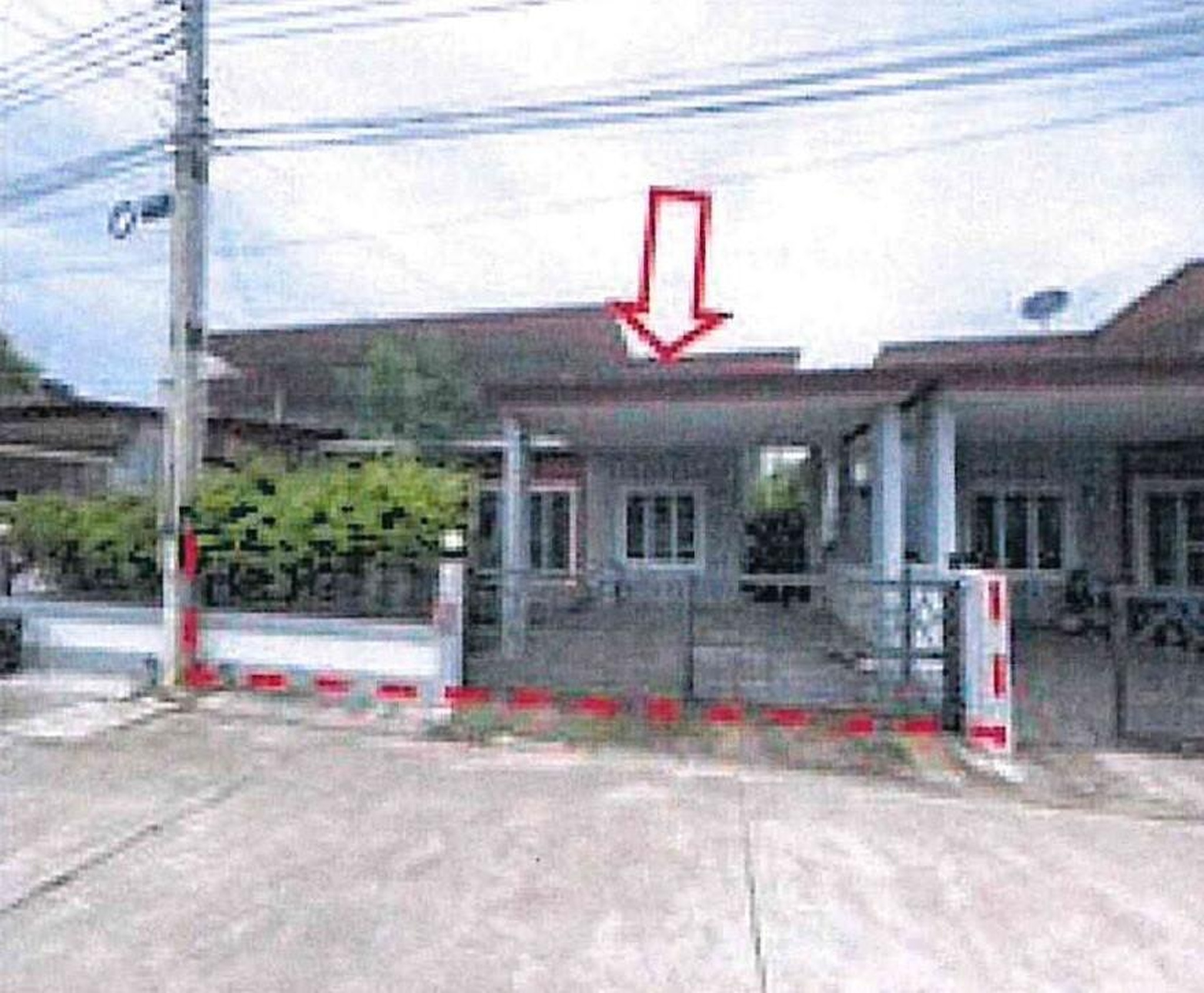 ทรัพย์สถาบันโดย GHB บ้านแฝด ซอยประชุมมิตร 12 ถนนเนินกระปรอก-คลองน้ำต
