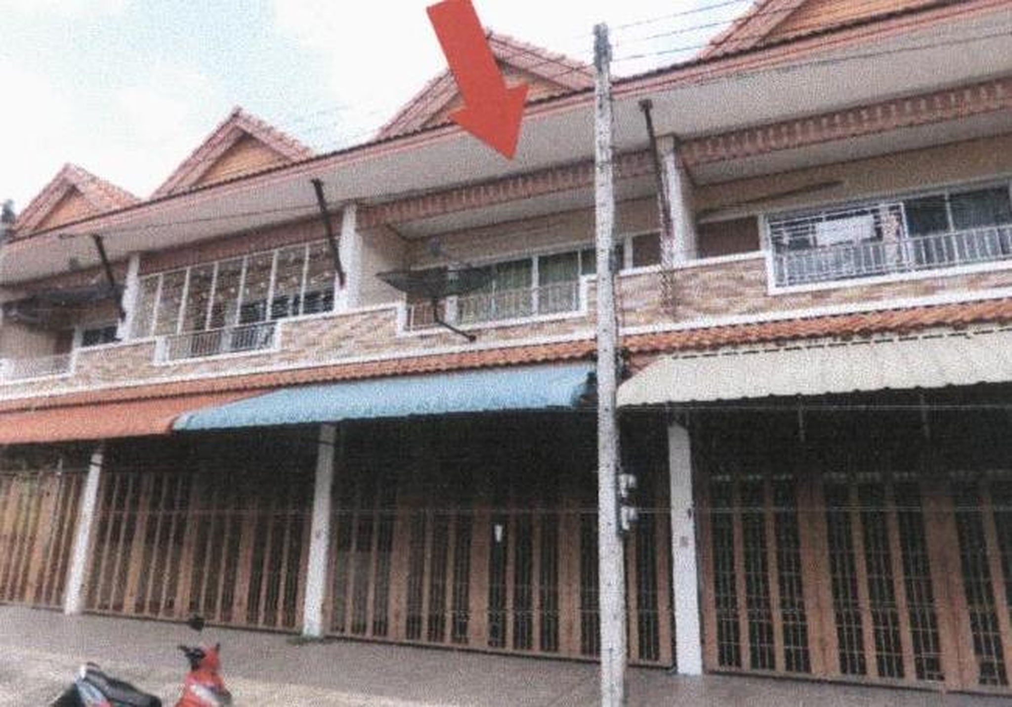 ทรัพย์สถาบันโดย GHB ทาวน์เฮาส์ ถนนดินลาน-หนองจูด