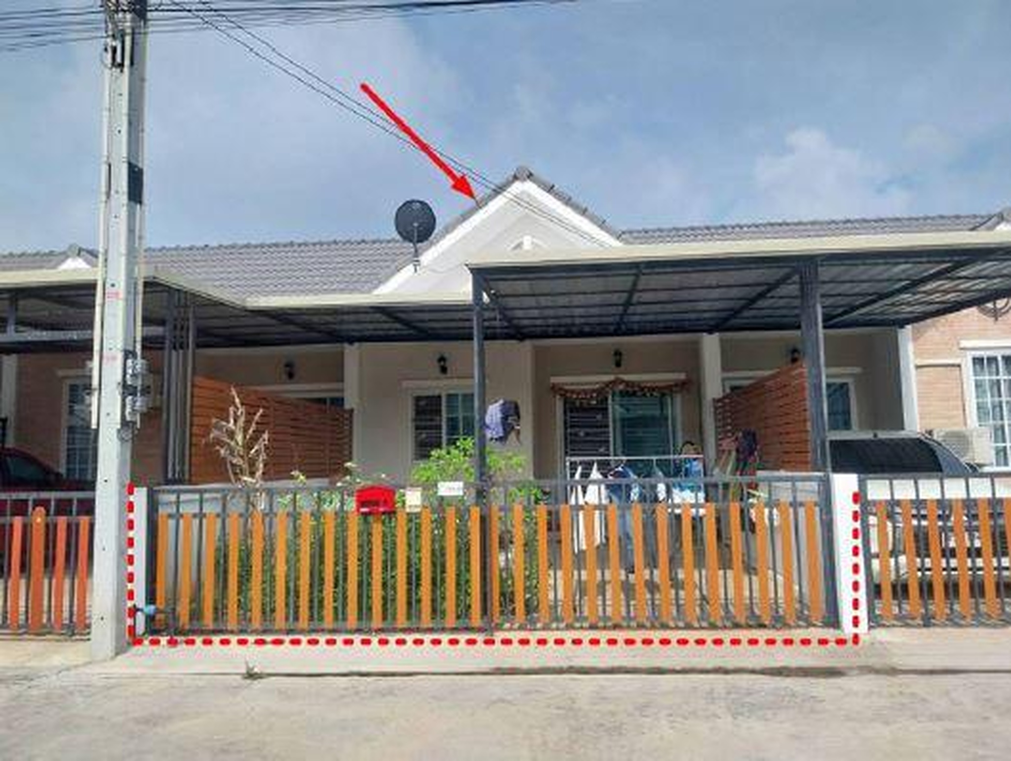 ทรัพย์สถาบันโดย GHB ทาวน์เฮาส์ ซอยมาบยางพร 18 ถนนปลวกแดง-ห้วยปราบ