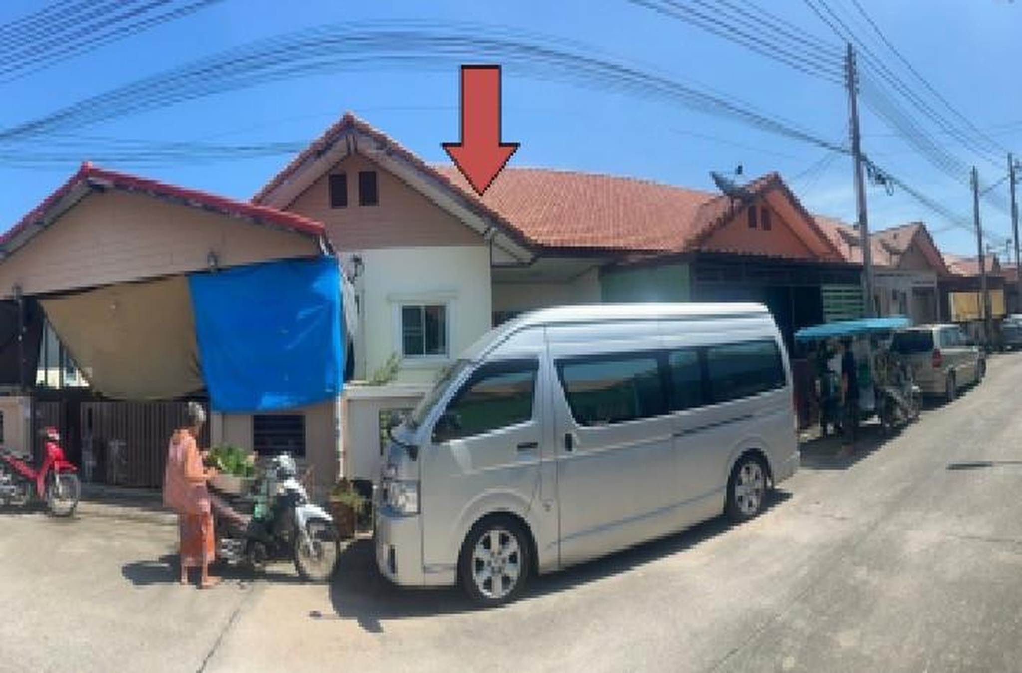 ทรัพย์สถาบันโดย GHB ทาวน์เฮาส์ ถนนทาหลวง ชบ.1032