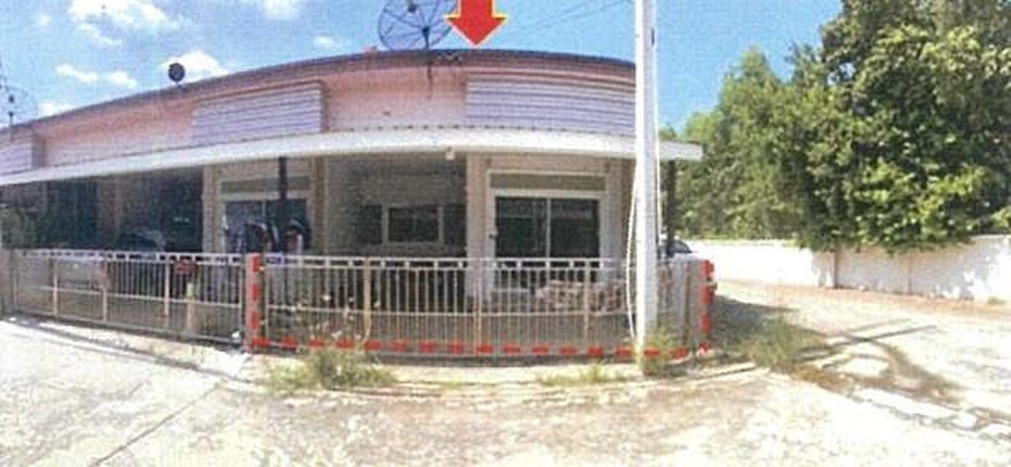 ทรัพย์สถาบันโดย GHB ทาวน์เฮาส์ ซอยม.SMILE HOUSE ถนนฉช.3026