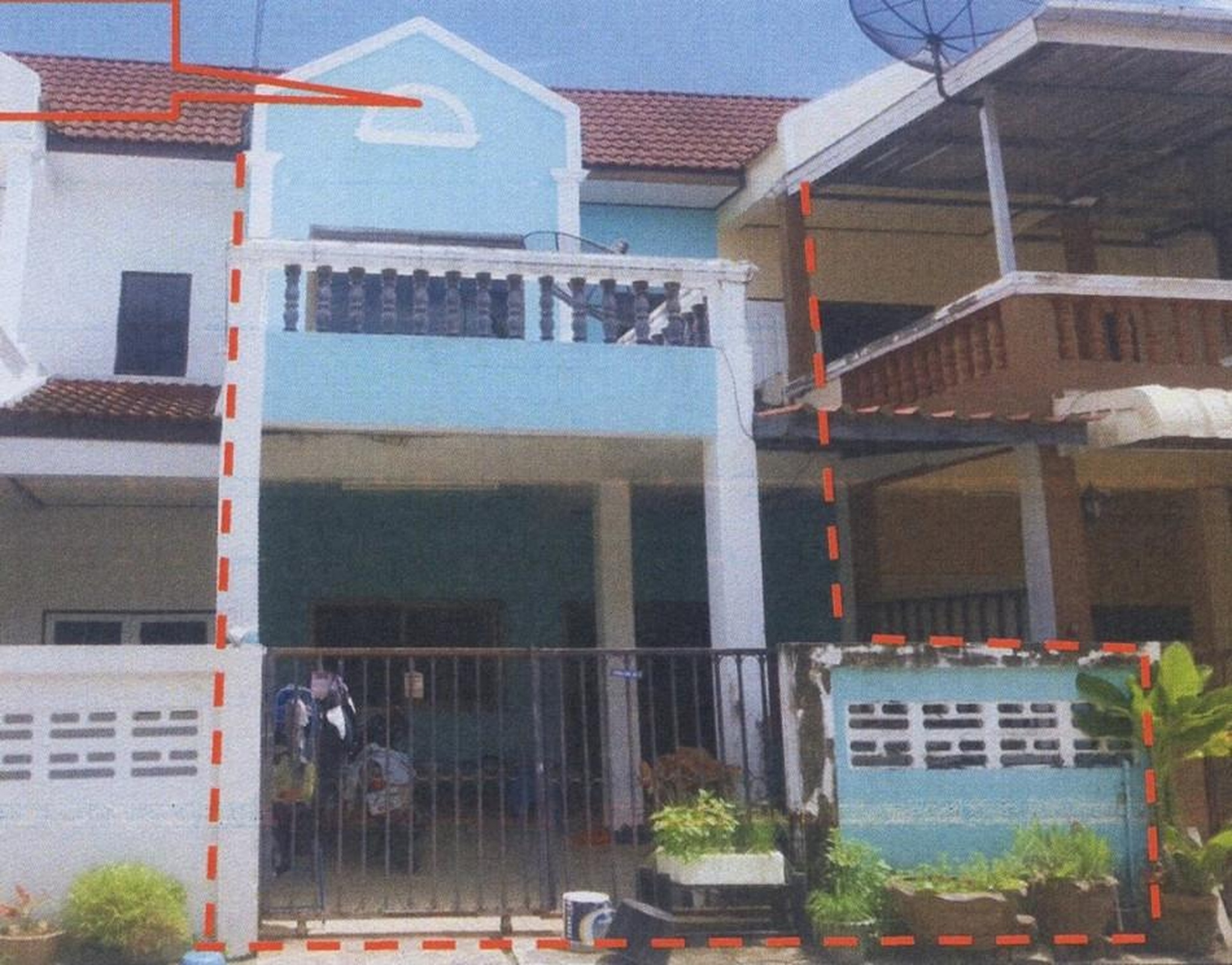 ทรัพย์สถาบันโดย GHB ทาวน์เฮาส์ ถนนทล.3376
