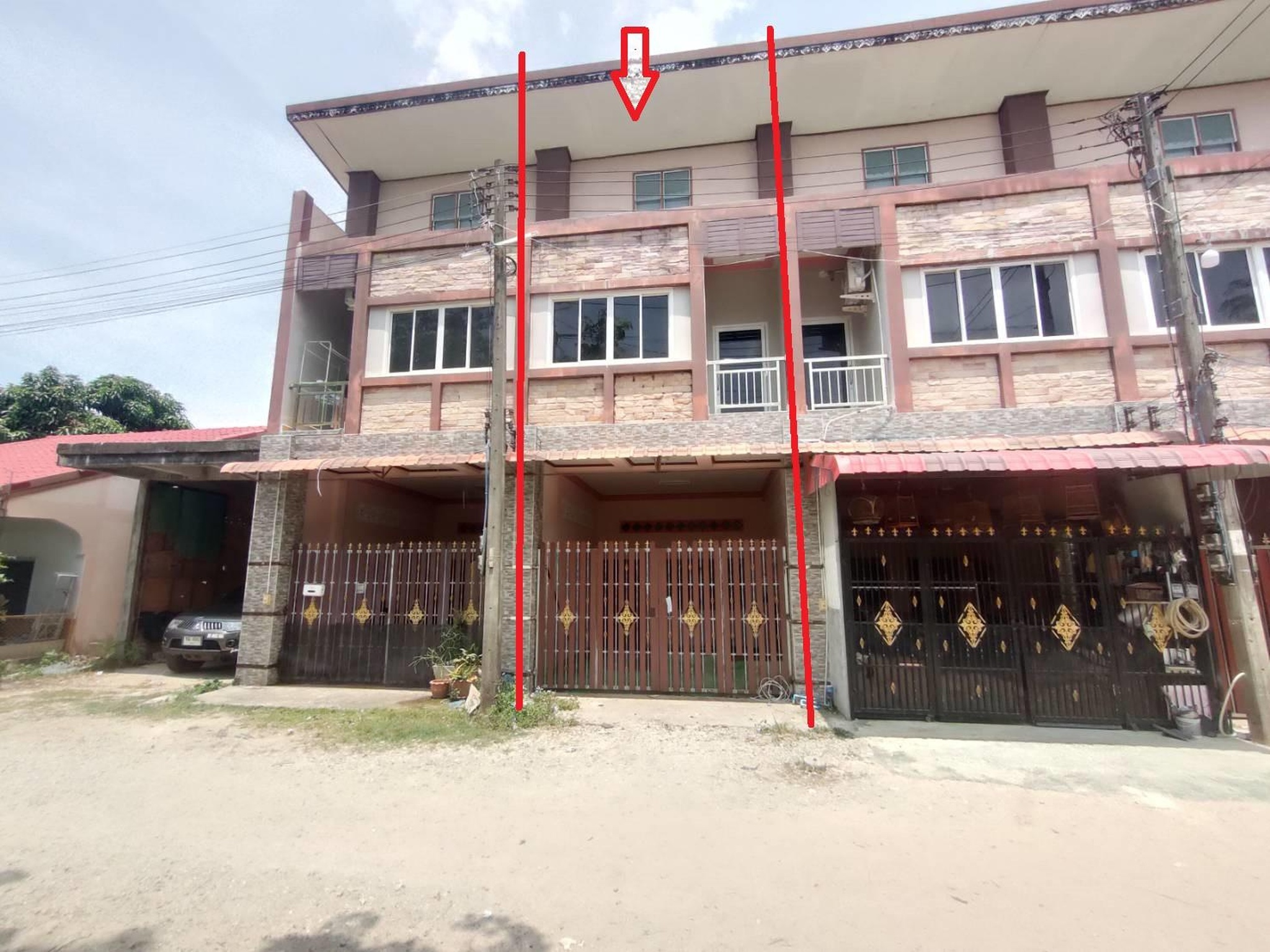 ทรัพย์สถาบันโดย GHB ทาวน์เฮาส์ ซอยเทศบาล ซ.6 ถนนกะลาพอ