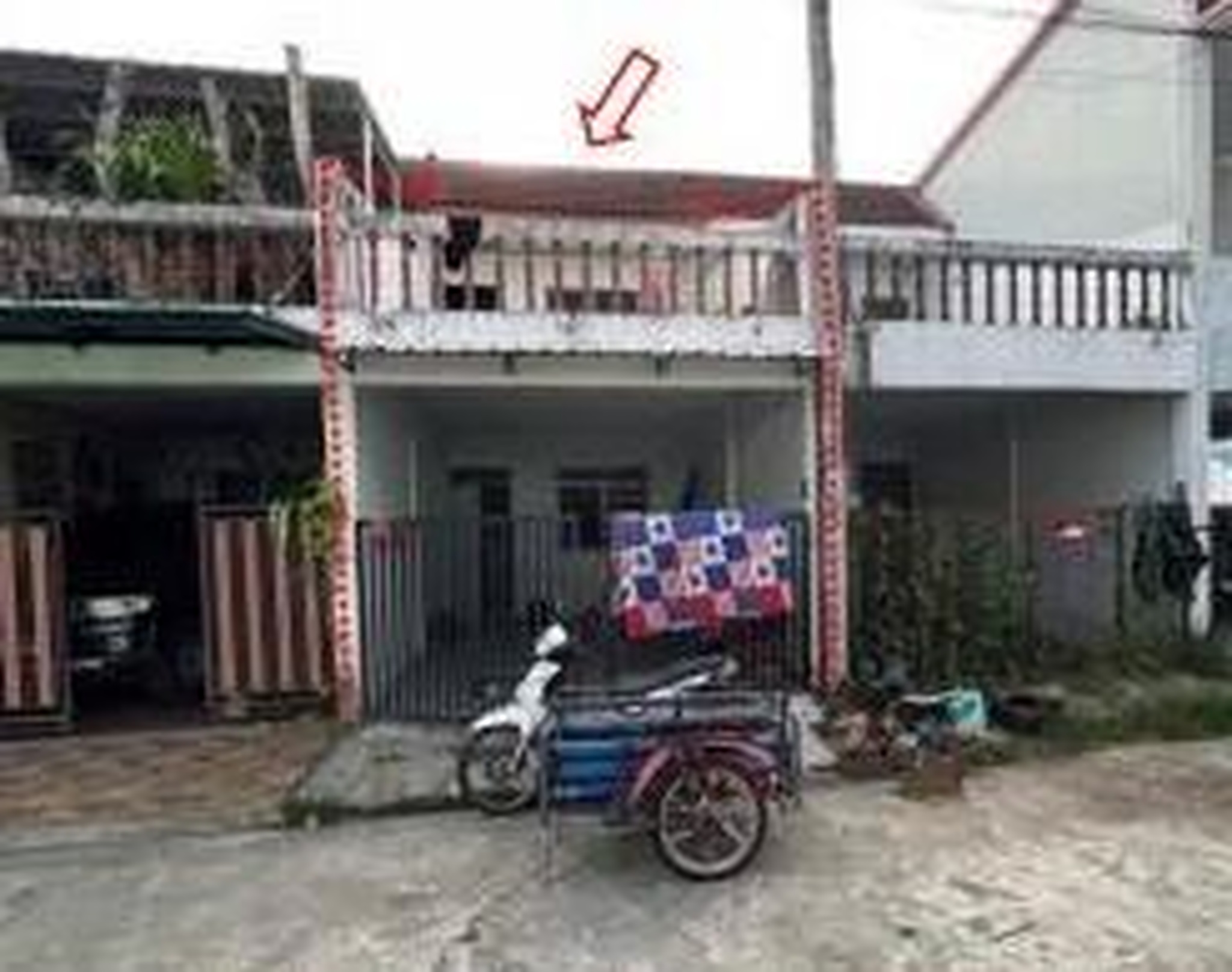 ทรัพย์สถาบันโดย GHB ทาวน์เฮาส์ ซอยหมู่บ้านเนินเขา ถนนสายบ้านหน้าควน-บ้านพ