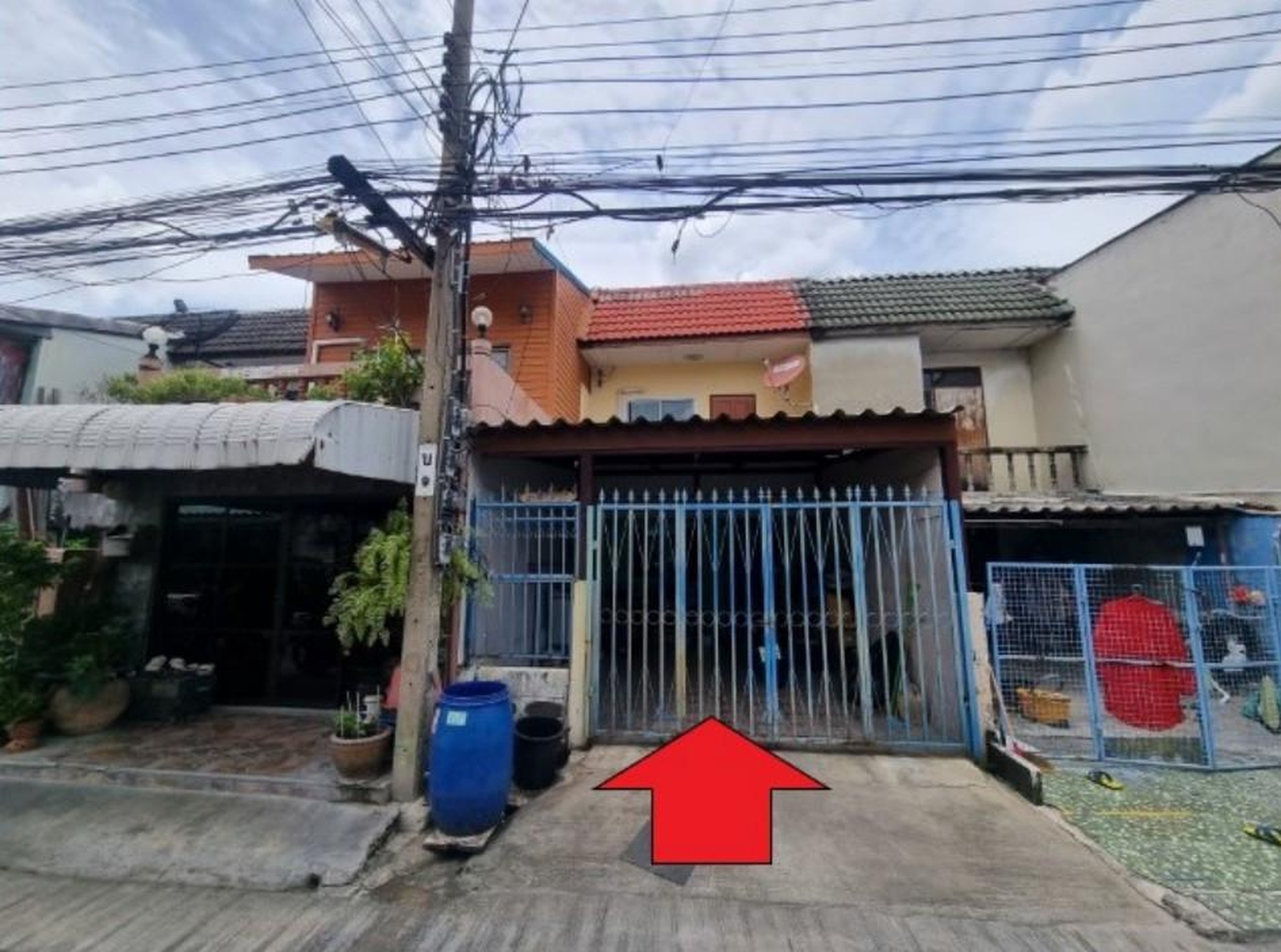 ทรัพย์สถาบันโดย GHB ทาวน์เฮาส์ เปรมฤทัย
