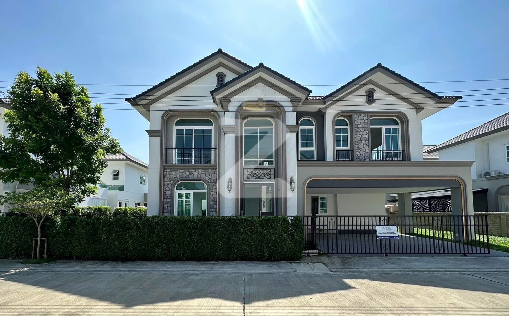 🏡✨ แกรนดิโอ บางนา กม.5 ✨ ยินดีรับต่างชาติ 😊 บ้านหลังใหญ่ Pool Villa สระส่วนตัว  ในราคาสุดคุ้ม‼️                    : เจ้าของให้เช่าเอง (งดรับนายหน้า)
