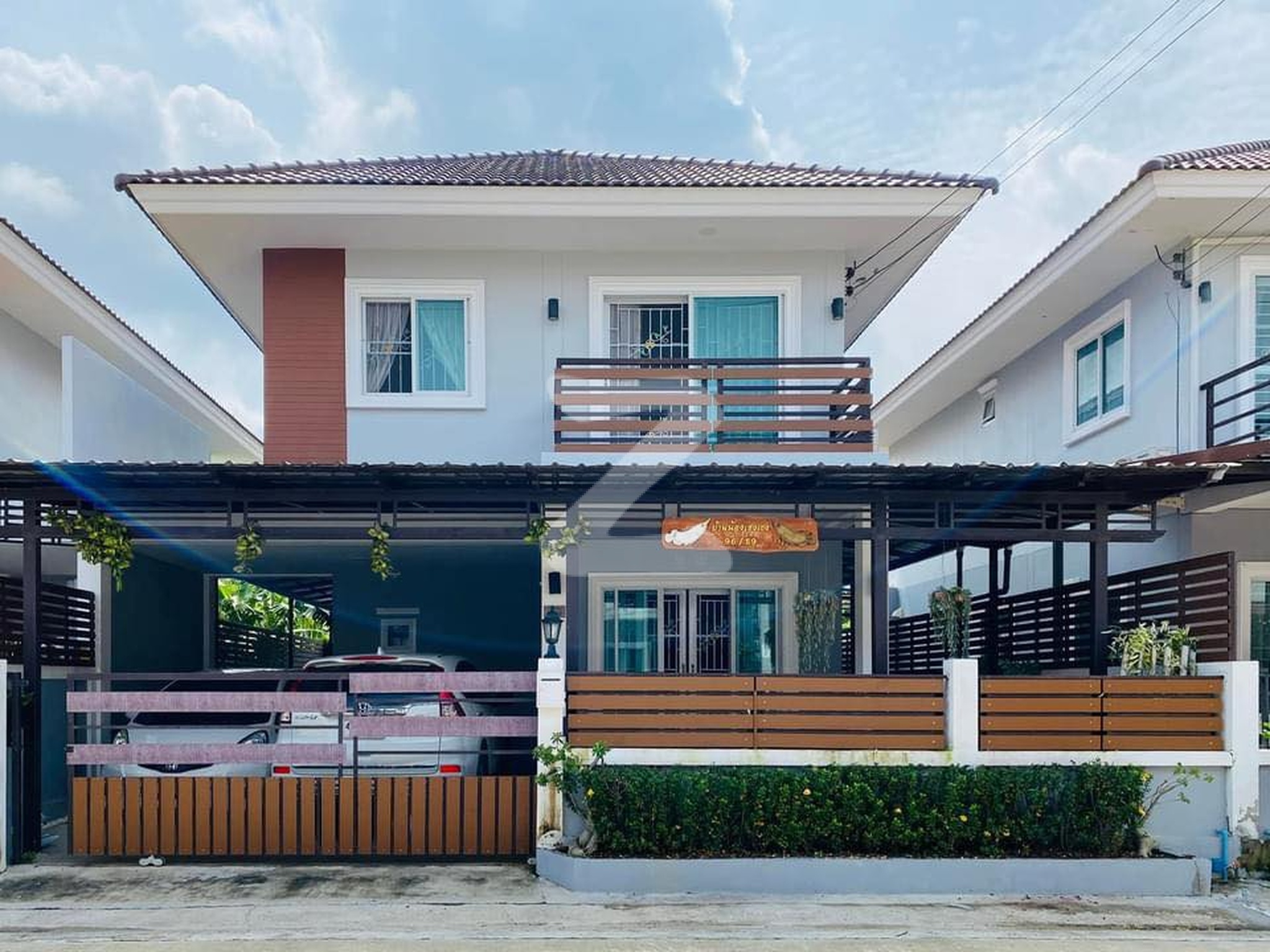 ขออนุญาตขายบ้านค่ะ🏘️ เจ้าของขายเองค่ะ‼️ 3ห้องนอน 3ห้องน้ำ 1ห้องรับแขก 1 ห้องครัว                                     : เจ้าของขายเอง (งดรับนายหน้า)