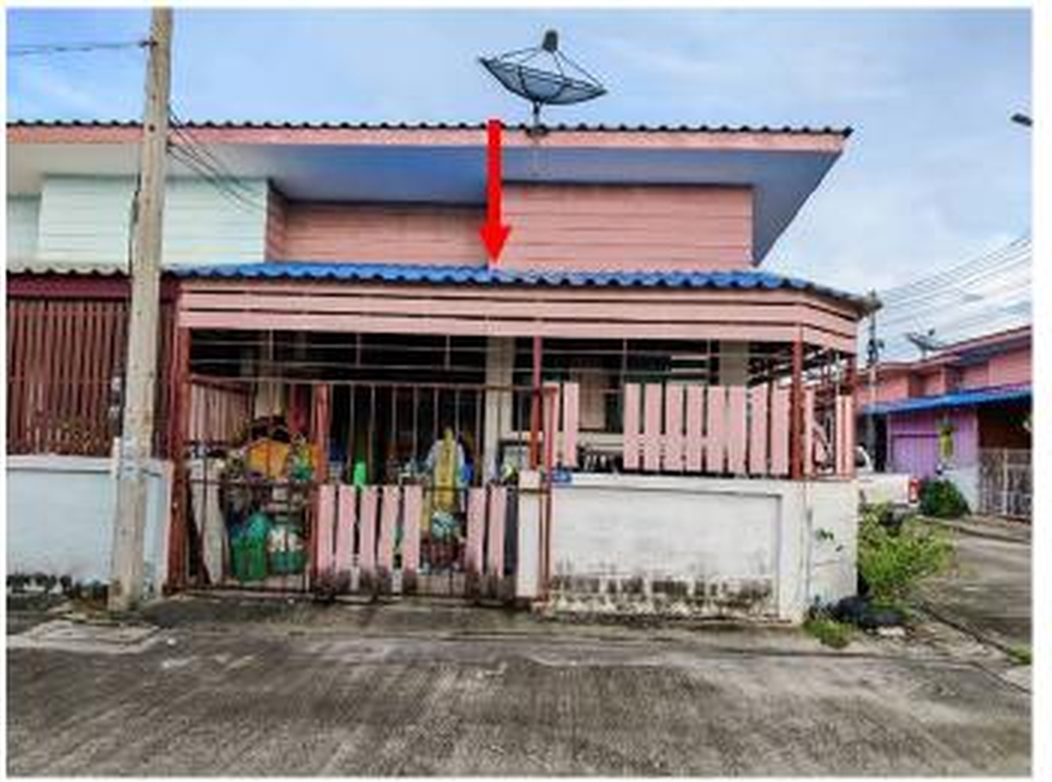 ทรัพย์สถาบันโดย GHB ทาวน์เฮาส์ แสนสุข บางปลา