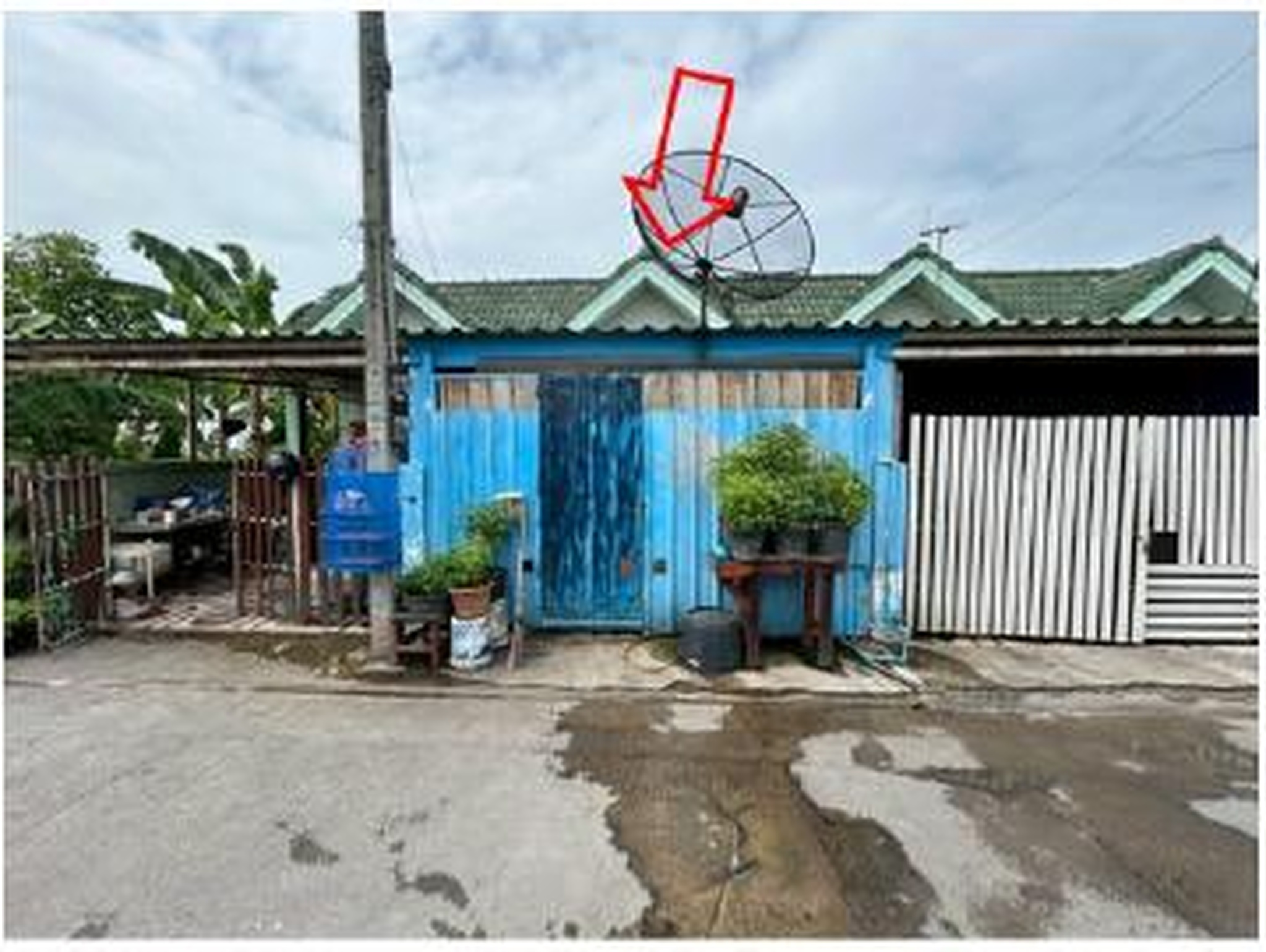ทรัพย์สถาบันโดย GHB ทาวน์เฮาส์ รุ่งอรุณวิลล์
