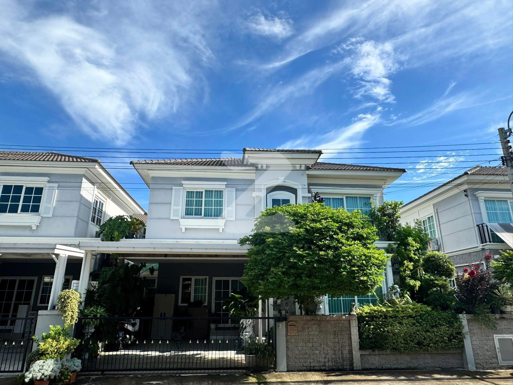 🏡เจ้าของประกาศขายหรือเช่า…🏠  บ้านแฝดโครงการโกลเด้นนีโอ2 ซ.นวมินทร์ 42 แยก 27                                  : เจ้าของให้เช่าเอง (งดรับนายหน้า)