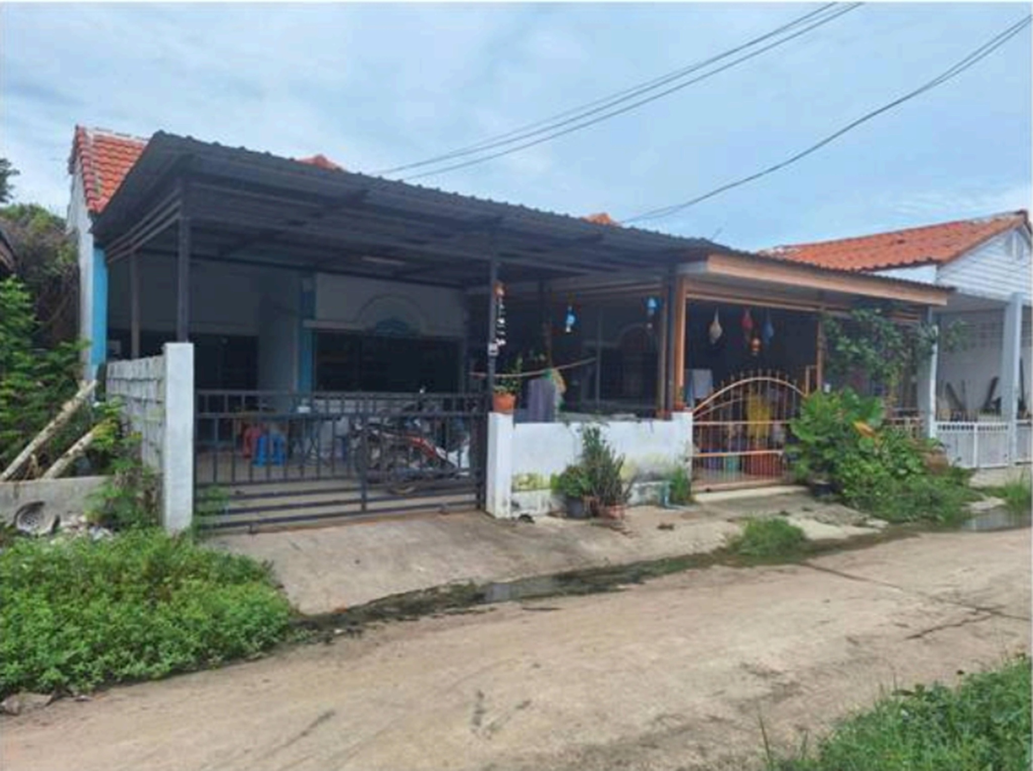 ทรัพย์สถาบันโดย GHB ทาวน์เฮาส์ ถนนสุรนารายณ์(ทล.205)