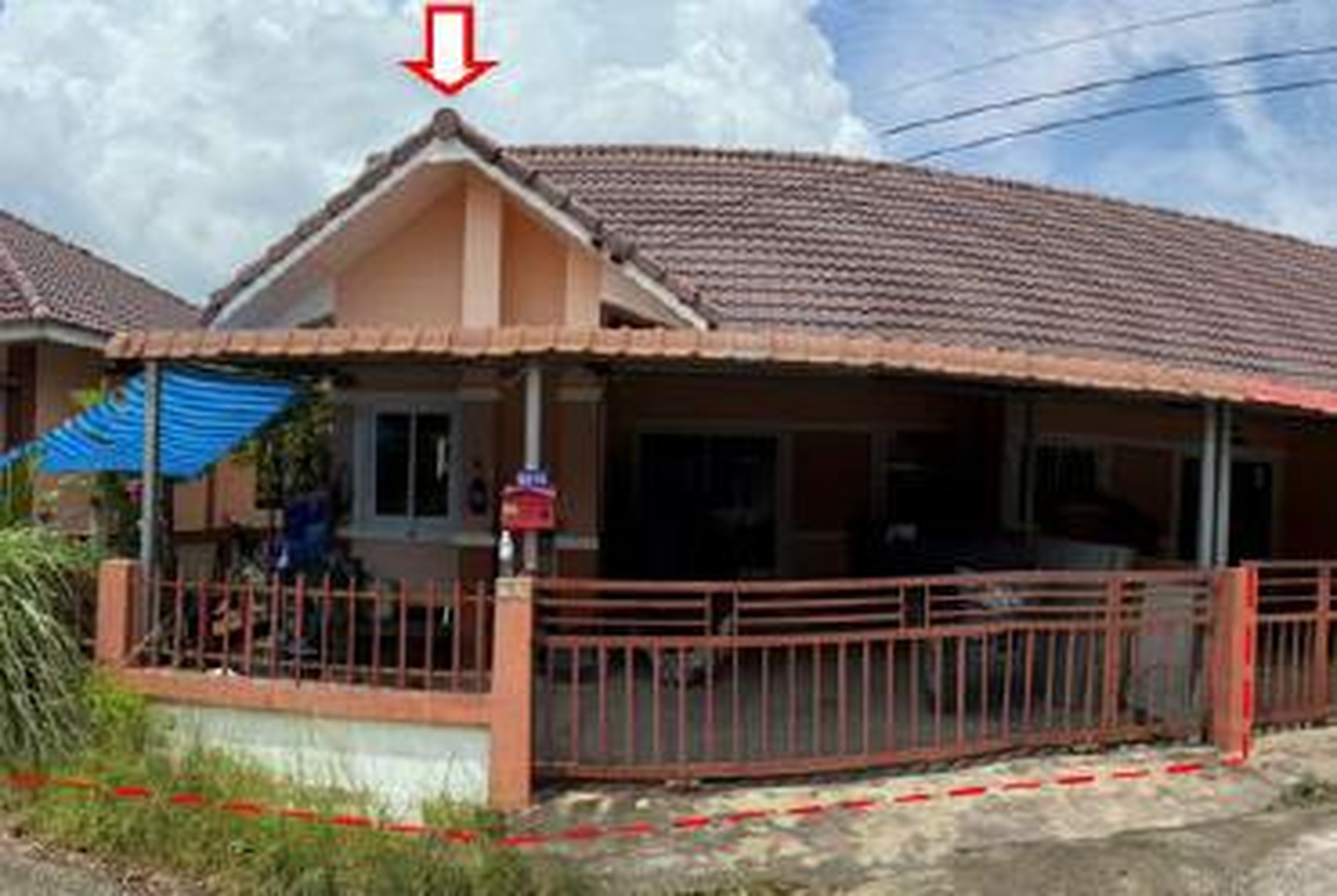 ทรัพย์สถาบันโดย GHB บ้านแฝด ถนนสาย 15