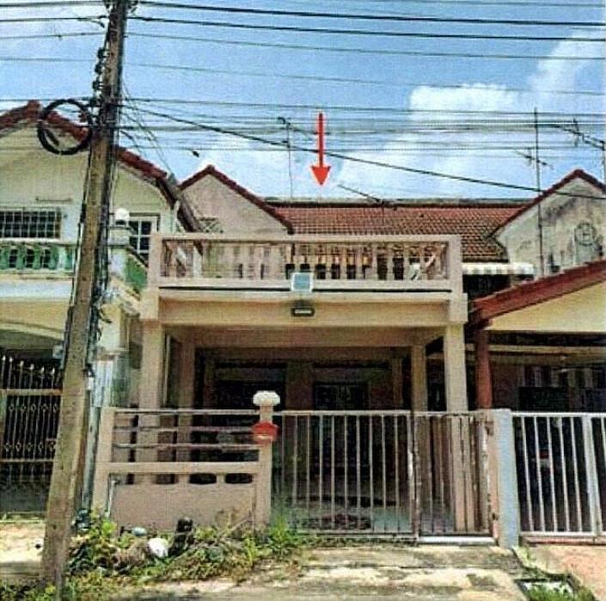 ทรัพย์สถาบันโดย GHB ทาวน์เฮาส์ แสงชัยพัฒนา