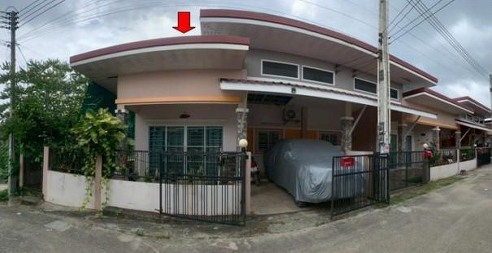 ทรัพย์สถาบันโดย GHB ทาวน์เฮาส์ จิดาภาวิลเลจ
