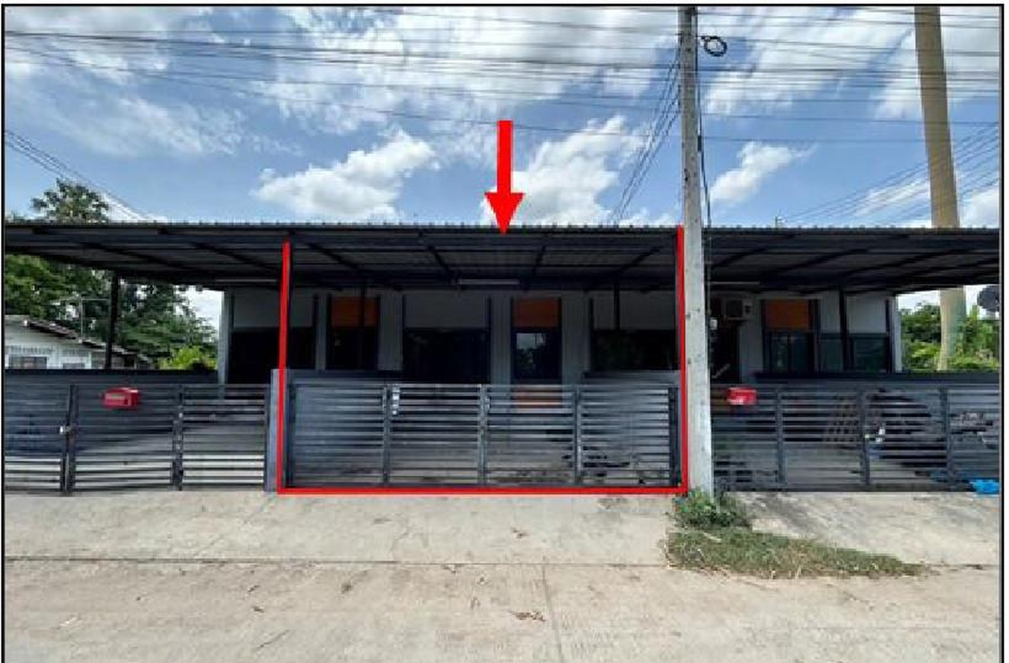 ทรัพย์สถาบันโดย GHB ทาวน์เฮาส์ ซอยบ้านห้วยตลุง ซ.2 ถนนกาญจนบุรี-อู่ทอง