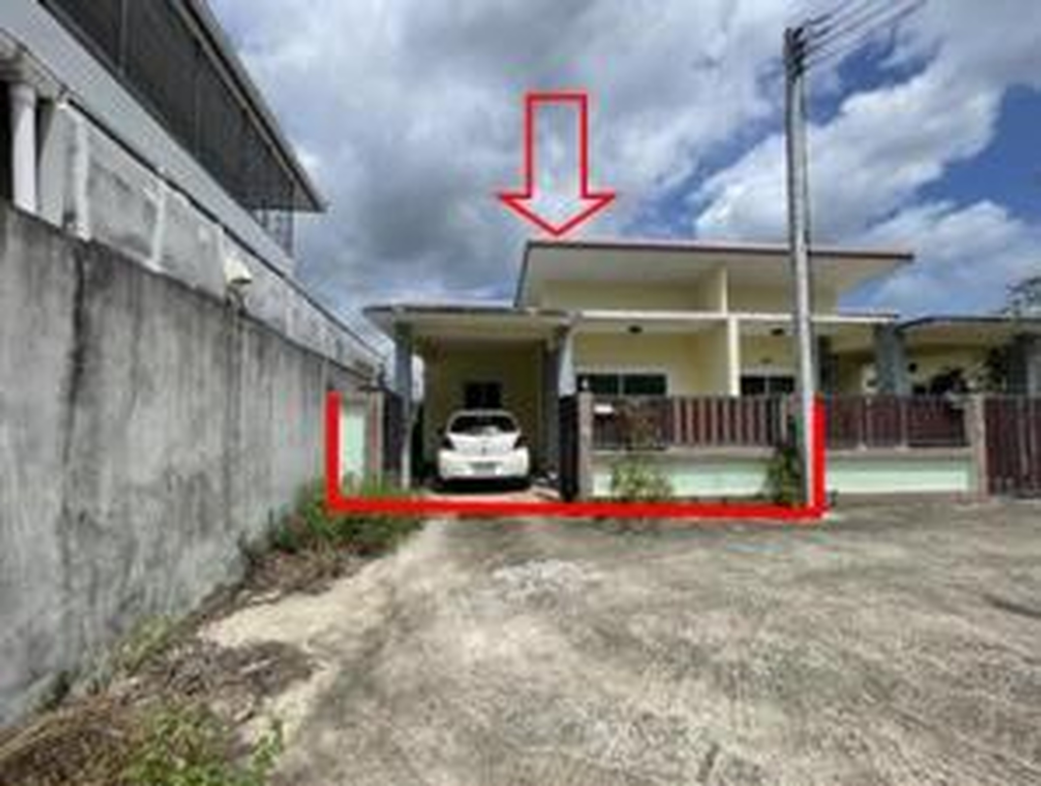 ทรัพย์สถาบันโดย GHB บ้านแฝด ถนนหนองมูล