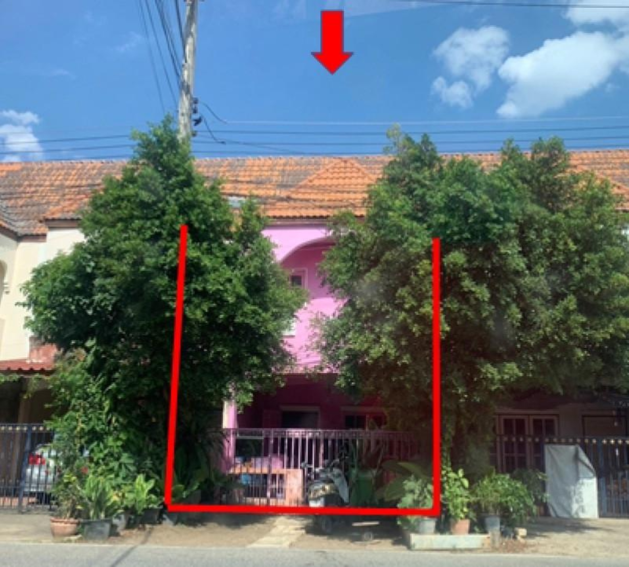 ทรัพย์สถาบันโดย GHB ทาวน์เฮาส์ แก้วกาญจนบุรี