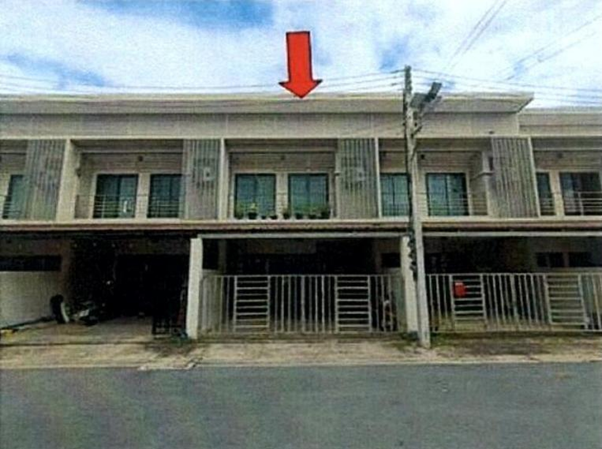 ทรัพย์สถาบันโดย GHB ทาวน์เฮาส์ รัชธานี 11