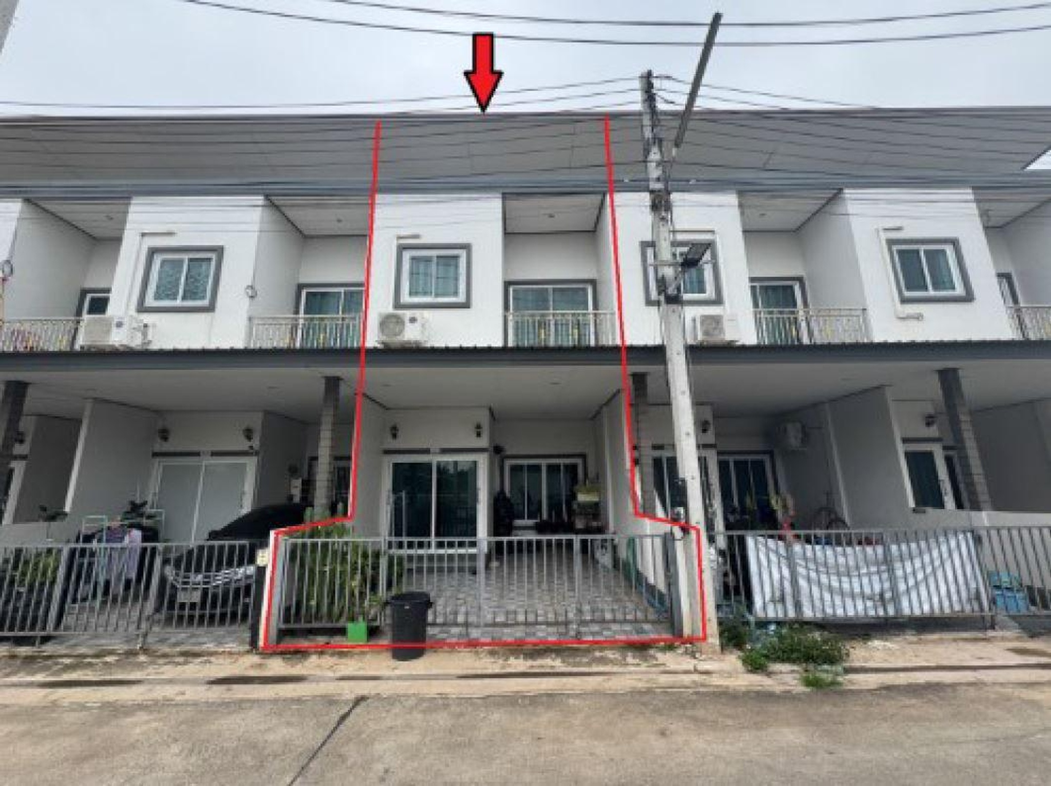 ทรัพย์สถาบันโดย GHB ทาวน์เฮาส์ ซอยม.อยู่เจริญบ้านทุ่ม ถนนสายบ้านทุ่ม-พระยืน(ท