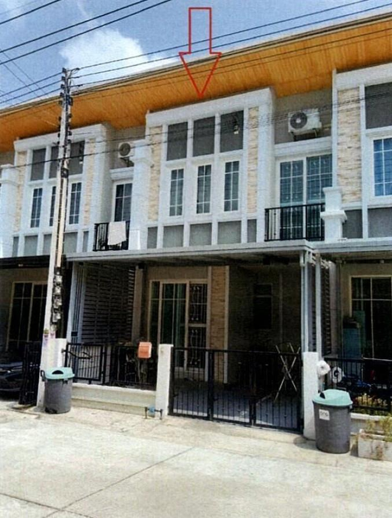 ทรัพย์สถาบันโดย GHB ทาวน์เฮาส์ โกลเด้น ทาวน์ วิภาวดี-รังสิต (Golden Town Vibhavadi-Rangsit)