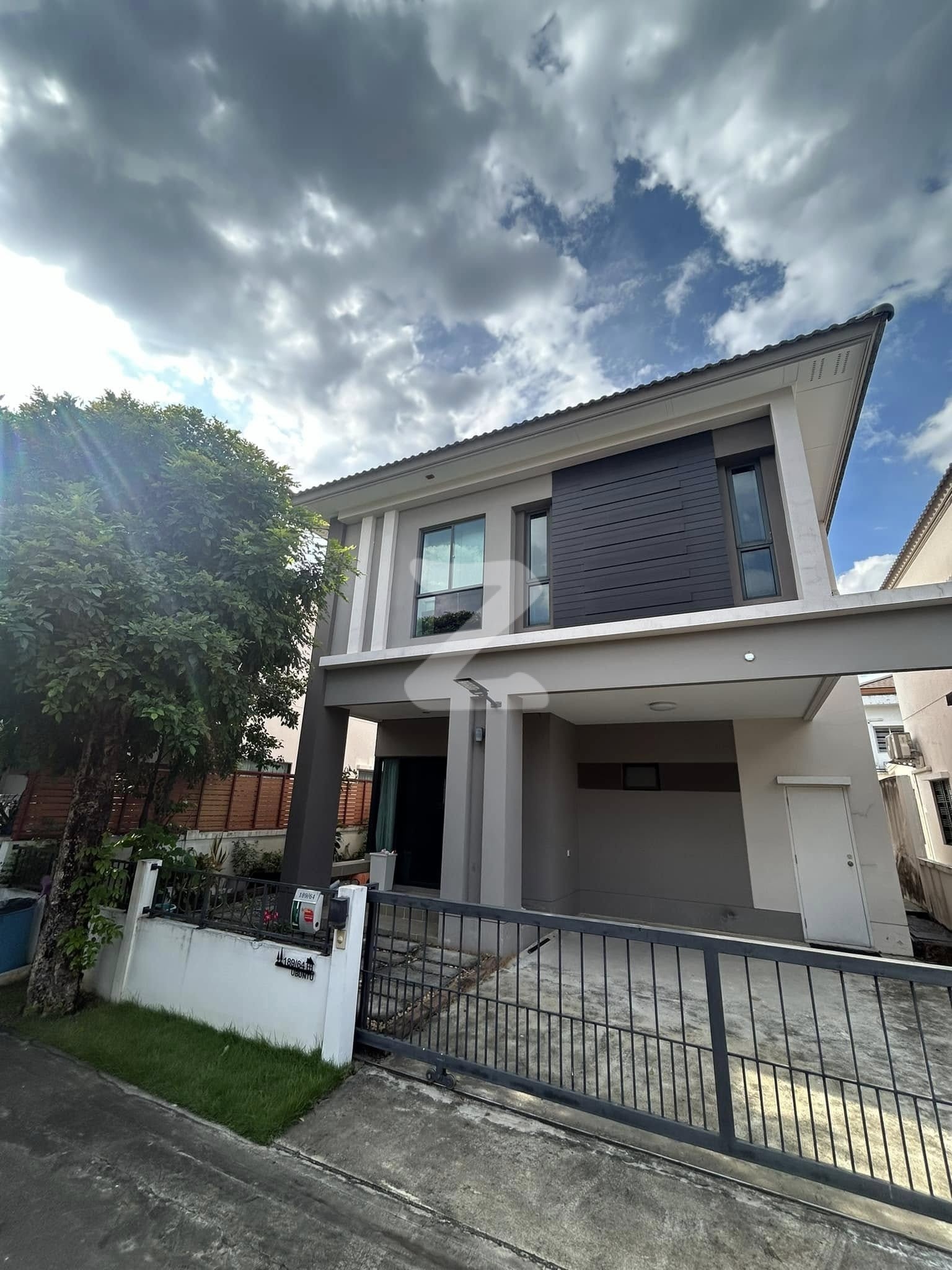 (Owner Post) บ้านแฝดให้เช่า ตรงข้าม Central Westville : เจ้าของให้เช่าเอง (งดรับนายหน้า)