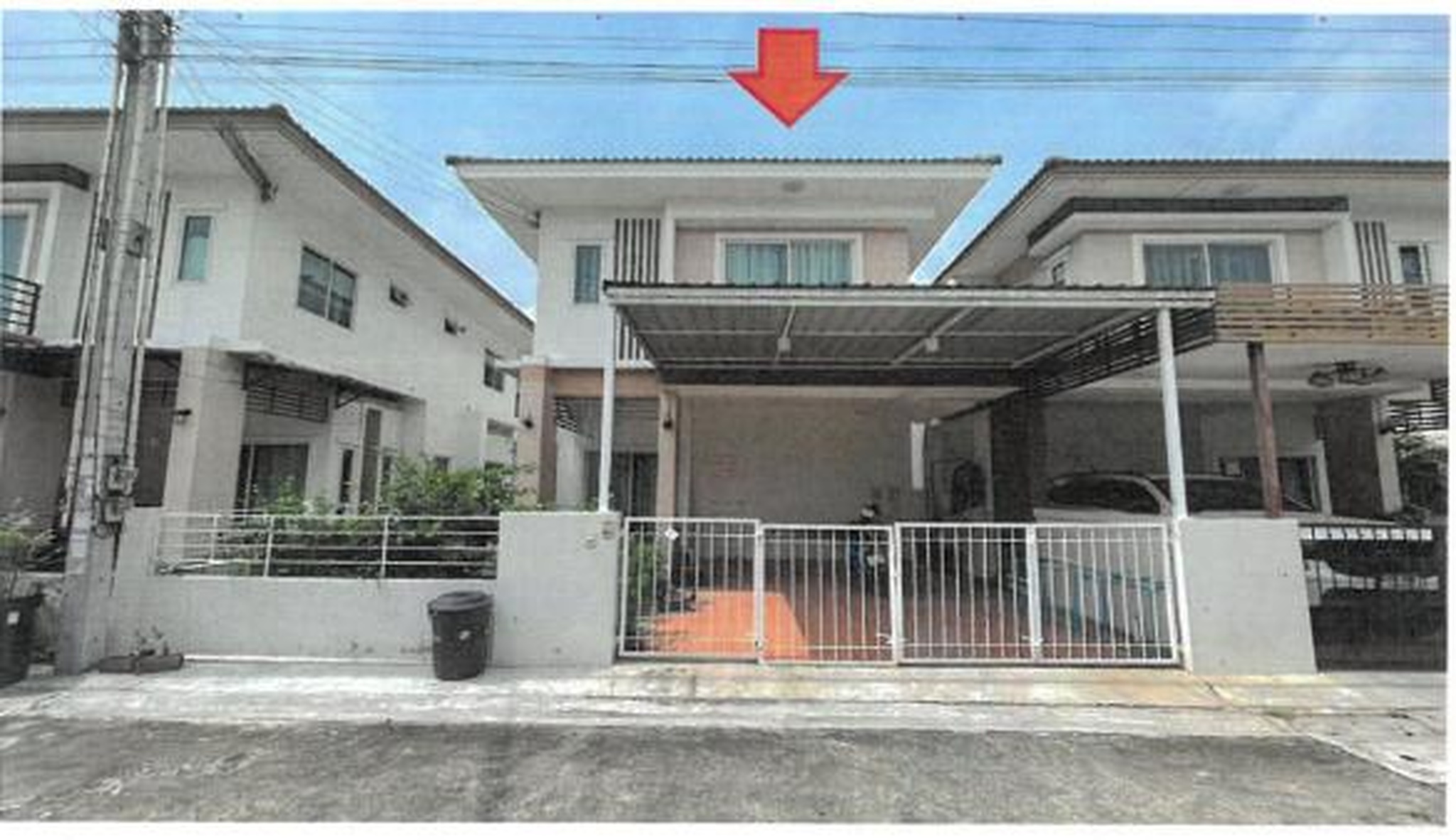 ทรัพย์สถาบันโดย GHB บ้านแฝด ซอยไม่มีชื่อ/ม.แพนนาเซี ถนนมิตรภาพ(ชบ.3057)