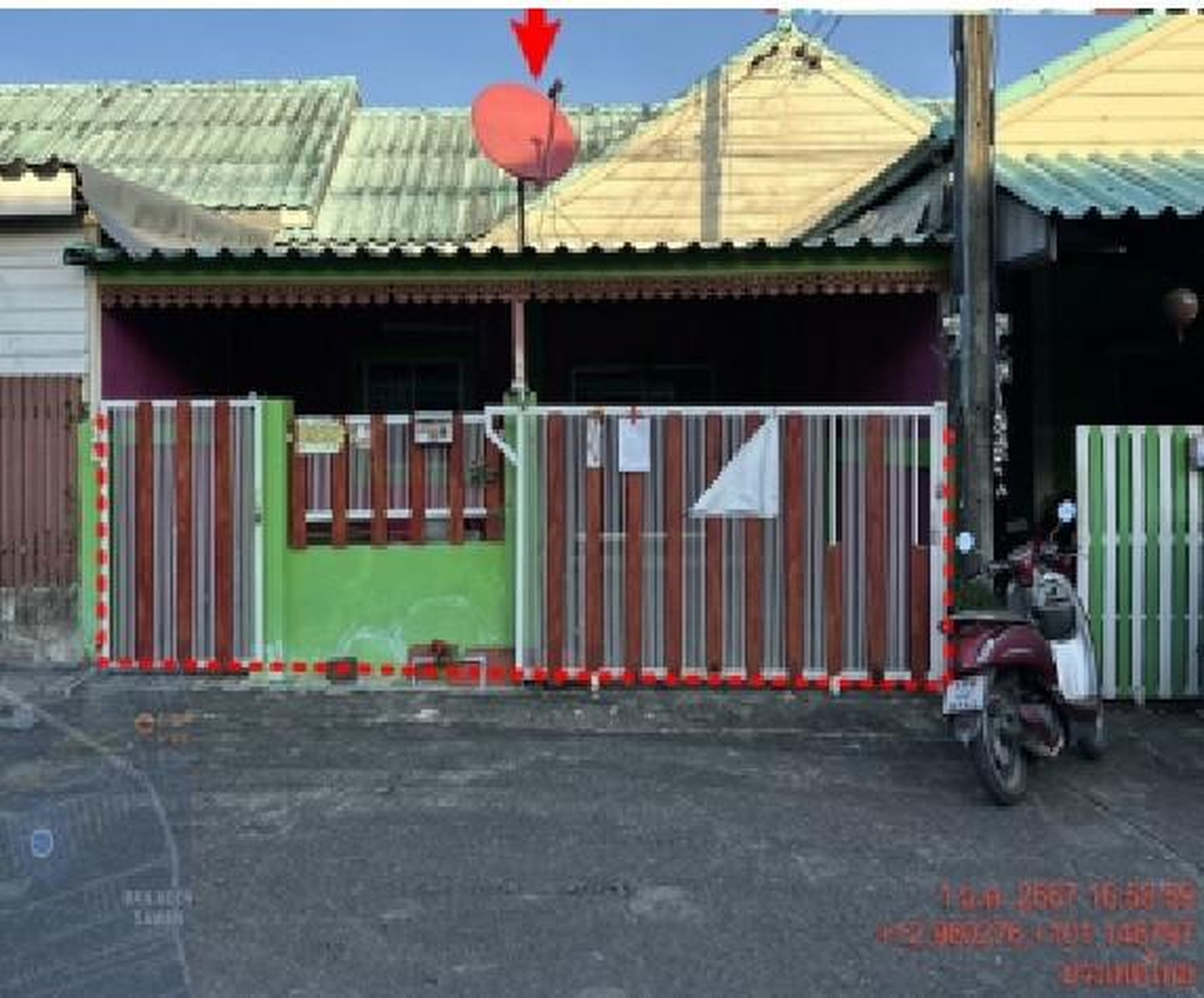 ทรัพย์สถาบันโดย GHB ทาวน์เฮาส์ เรือนแก้ว