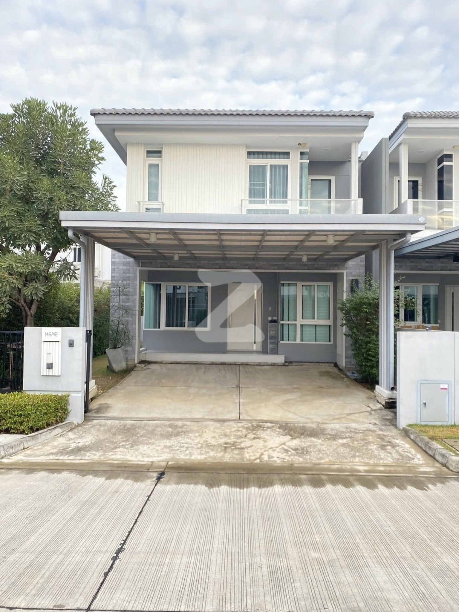 🚨ขายด่วน🚨 🏡บ้านแฝด พร้อมอยู่🏡 💰ราคา 5.19 ล้านบาท 💰                                      : เจ้าของขายเอง (งดรับนายหน้า)